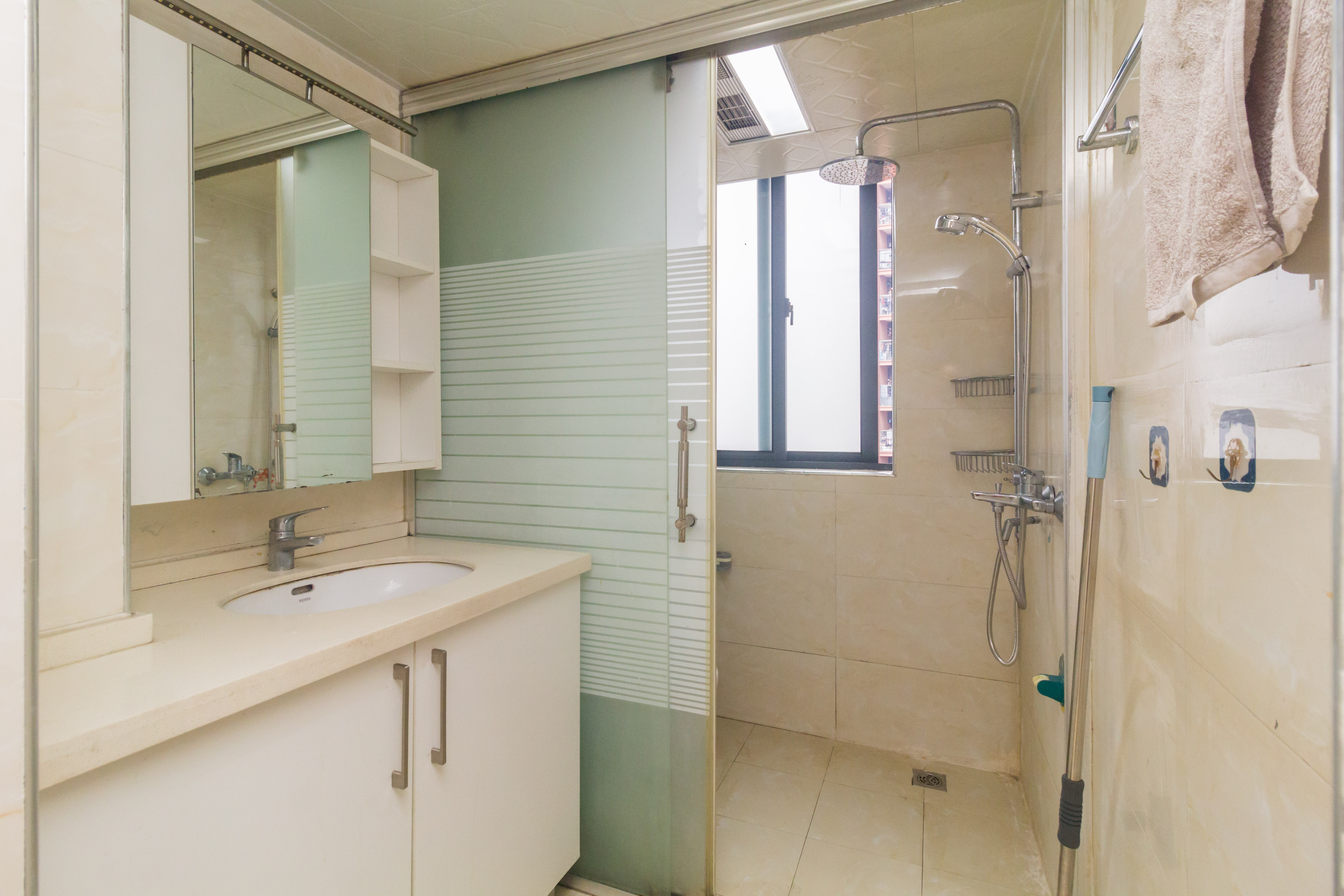 海德公园  3室2厅1卫   68.20万其他