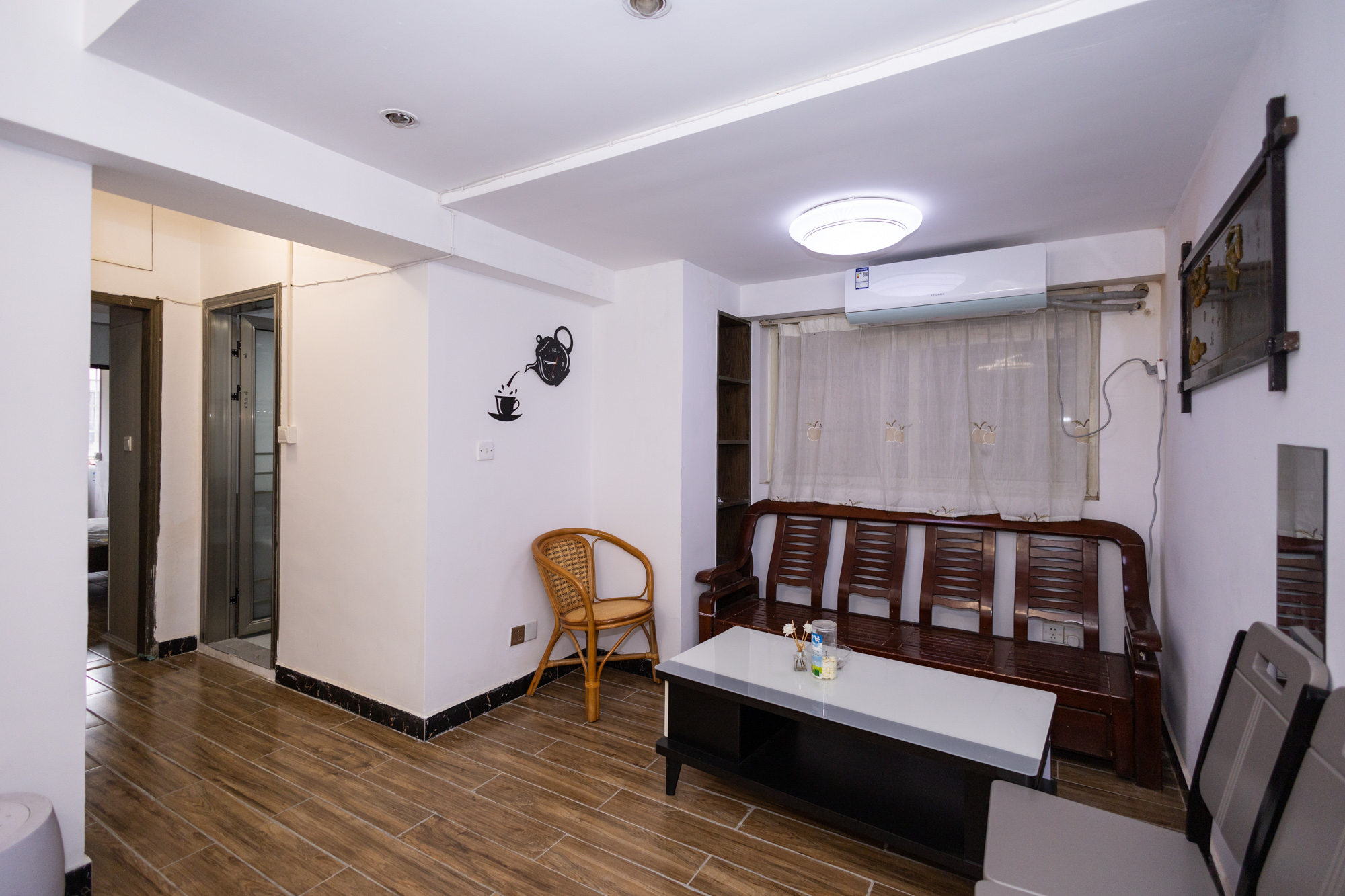 在水一方  2室1厅1卫   60.00万 在水一方  2室1厅1卫   60.00万客厅