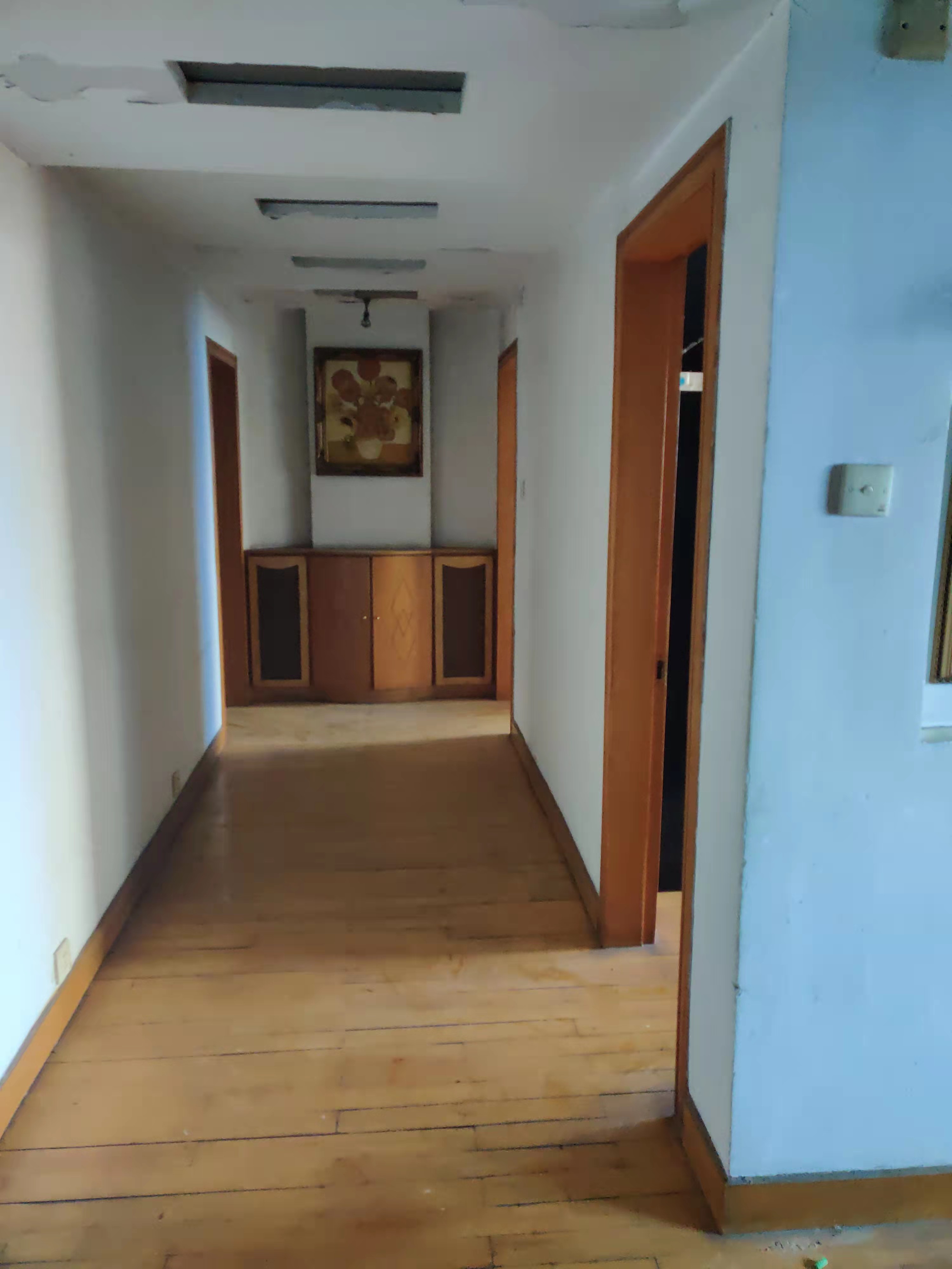 金元大厦 5室2厅1卫 69.8万 金元大厦 5室2厅1卫 69.8万室内图