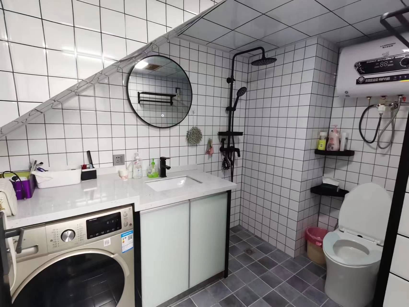 朗廷览江 2室2厅1卫 56.80万 朗廷览江 2室2厅1卫 56.80万室内图