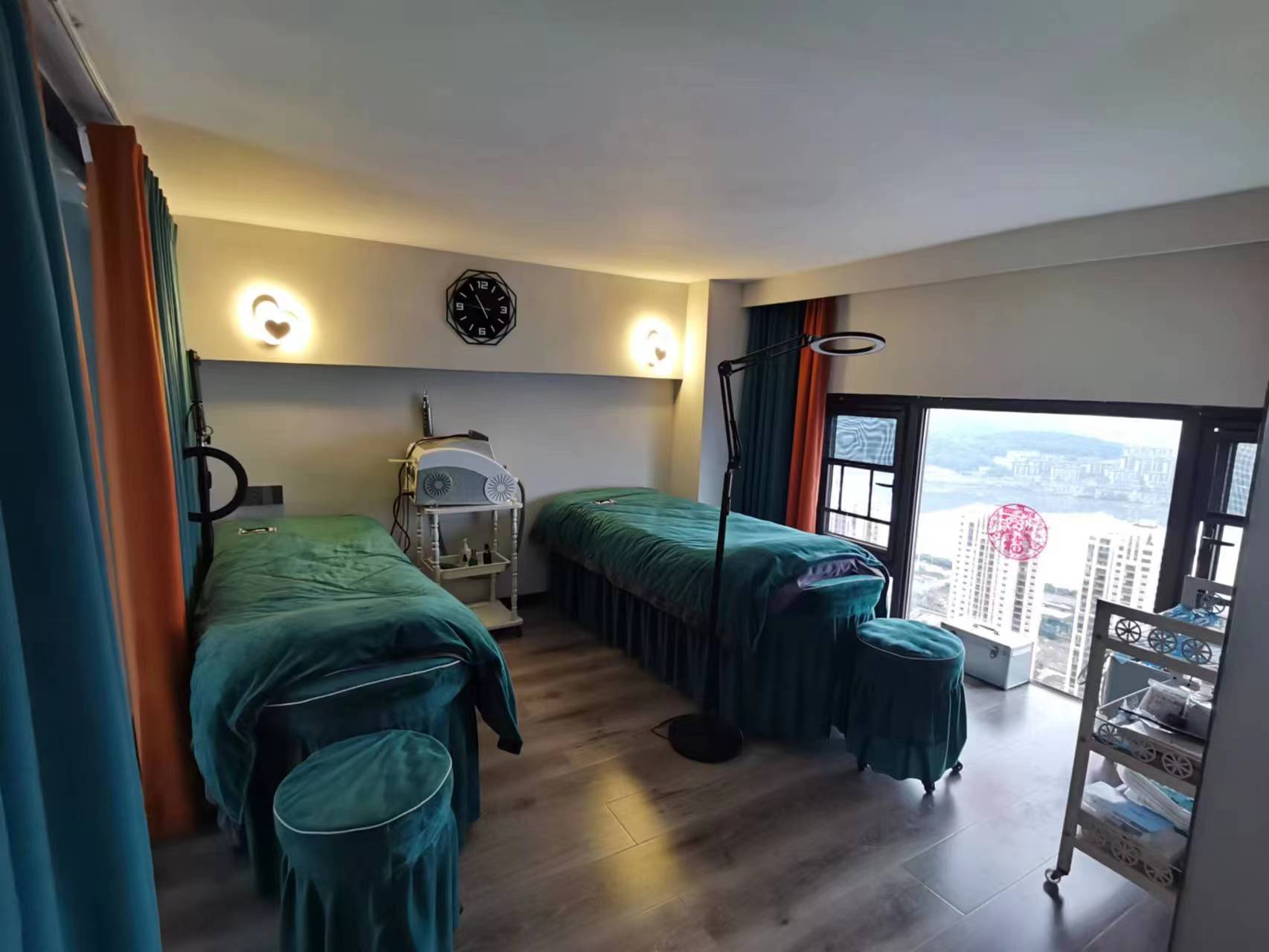 朗廷览江 2室2厅1卫 56.80万 朗廷览江 2室2厅1卫 56.80万室内图