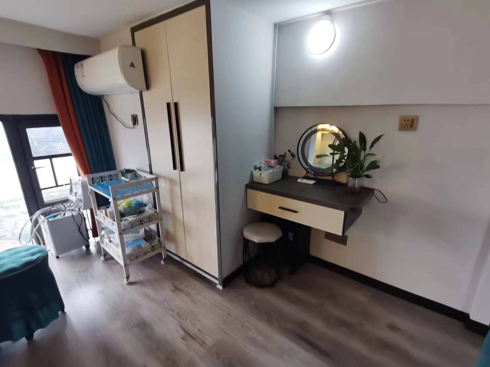 朗廷览江 2室2厅1卫 56.80万 朗廷览江 2室2厅1卫 56.80万室内图