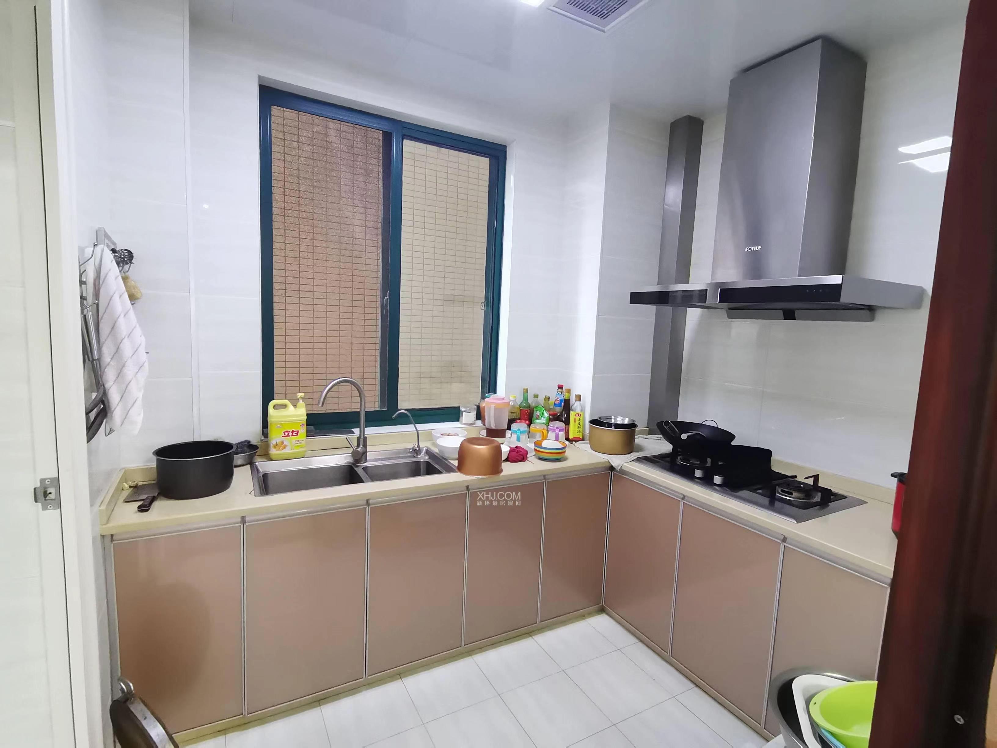 新城首座  3室2厅2卫    86.0万 新城首座  3室2厅2卫    86.0万室内图