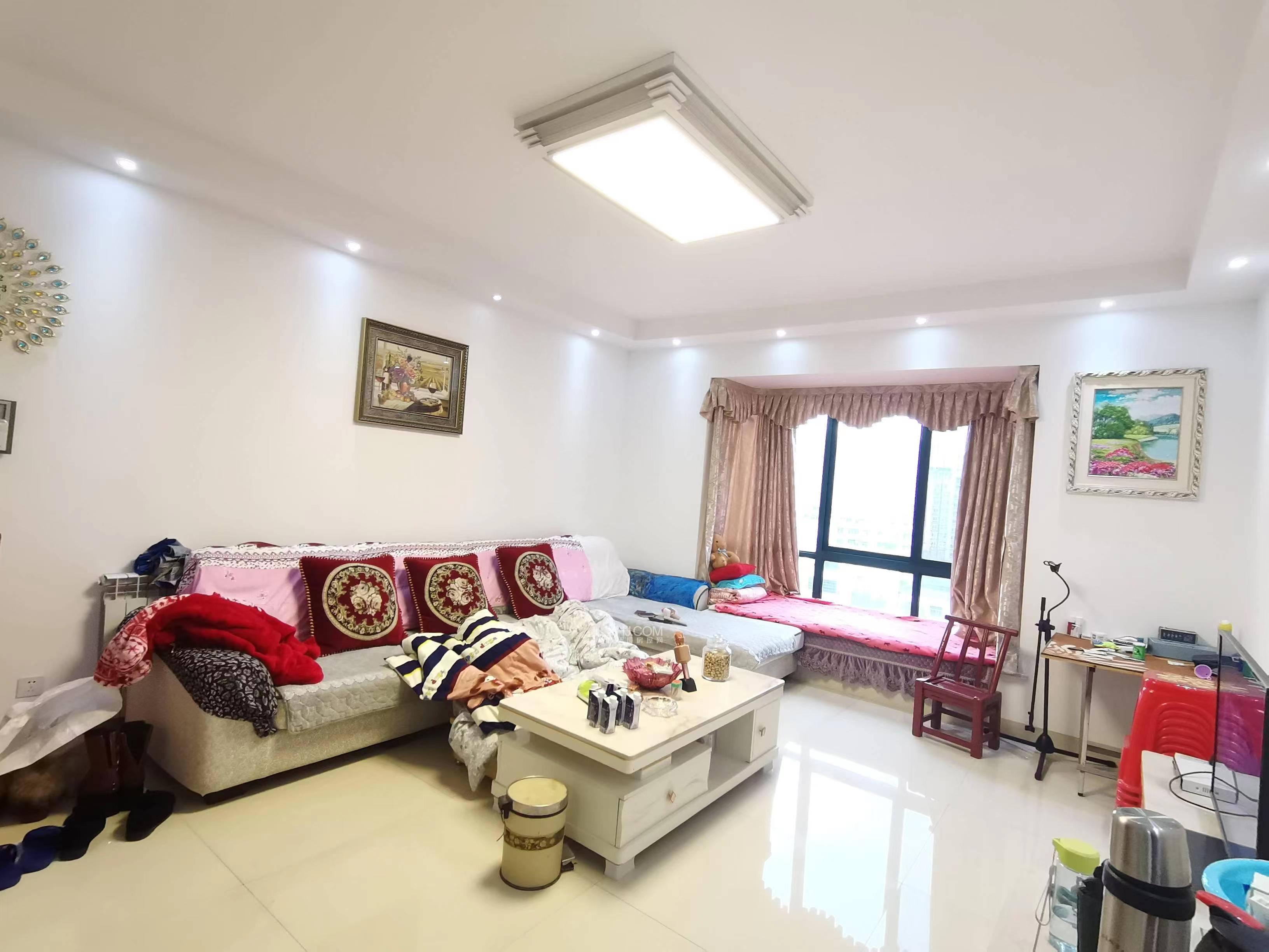 新城首座  3室2厅2卫    86.0万 新城首座  3室2厅2卫    86.0万室内图