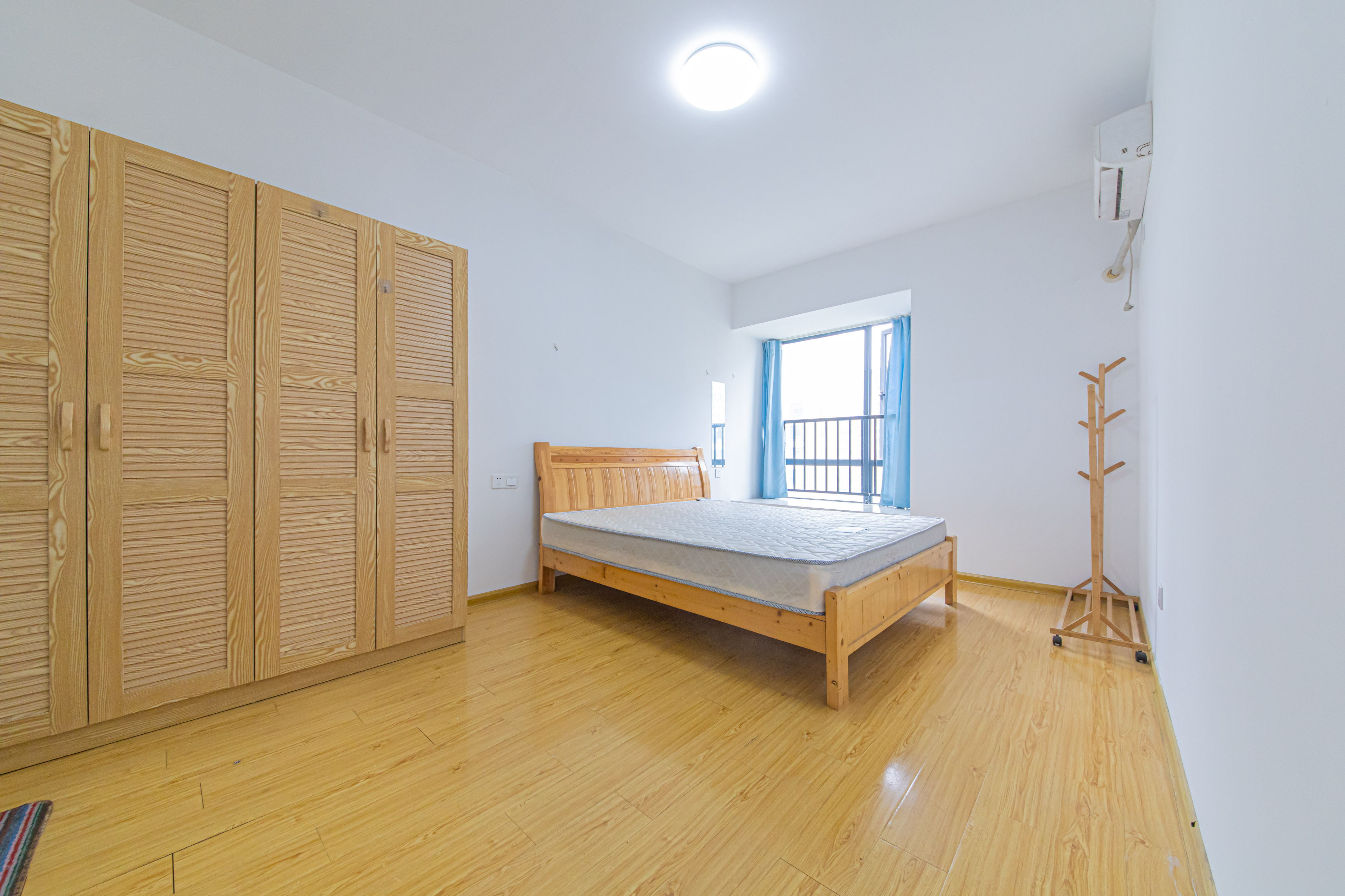 中建芙蓉嘉苑  3室2厅1卫   95.00万 中建芙蓉嘉苑  3室2厅1卫   95.00万卧室