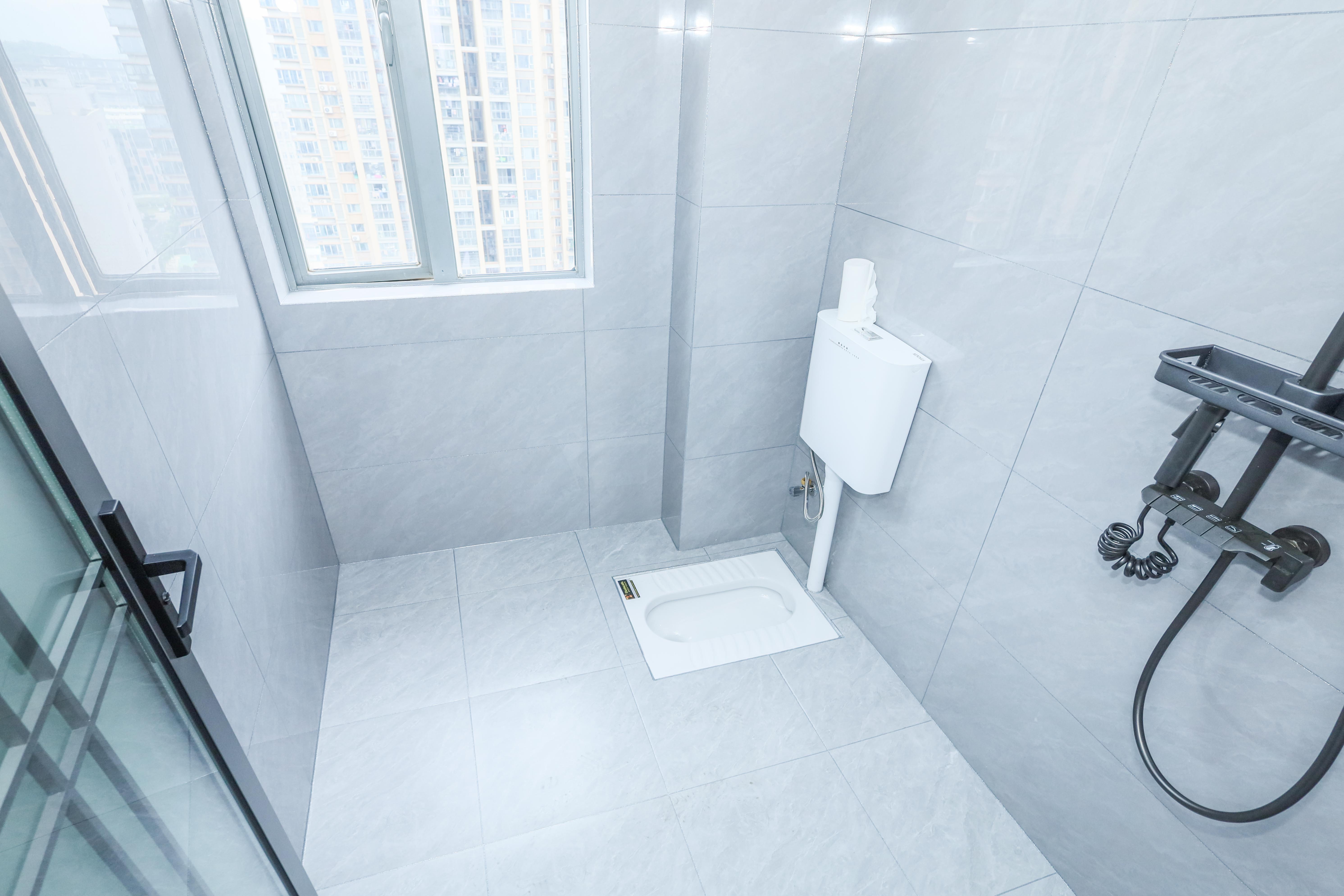 潇湘奥林匹克花园  4室2厅1卫    144.8万卫生间