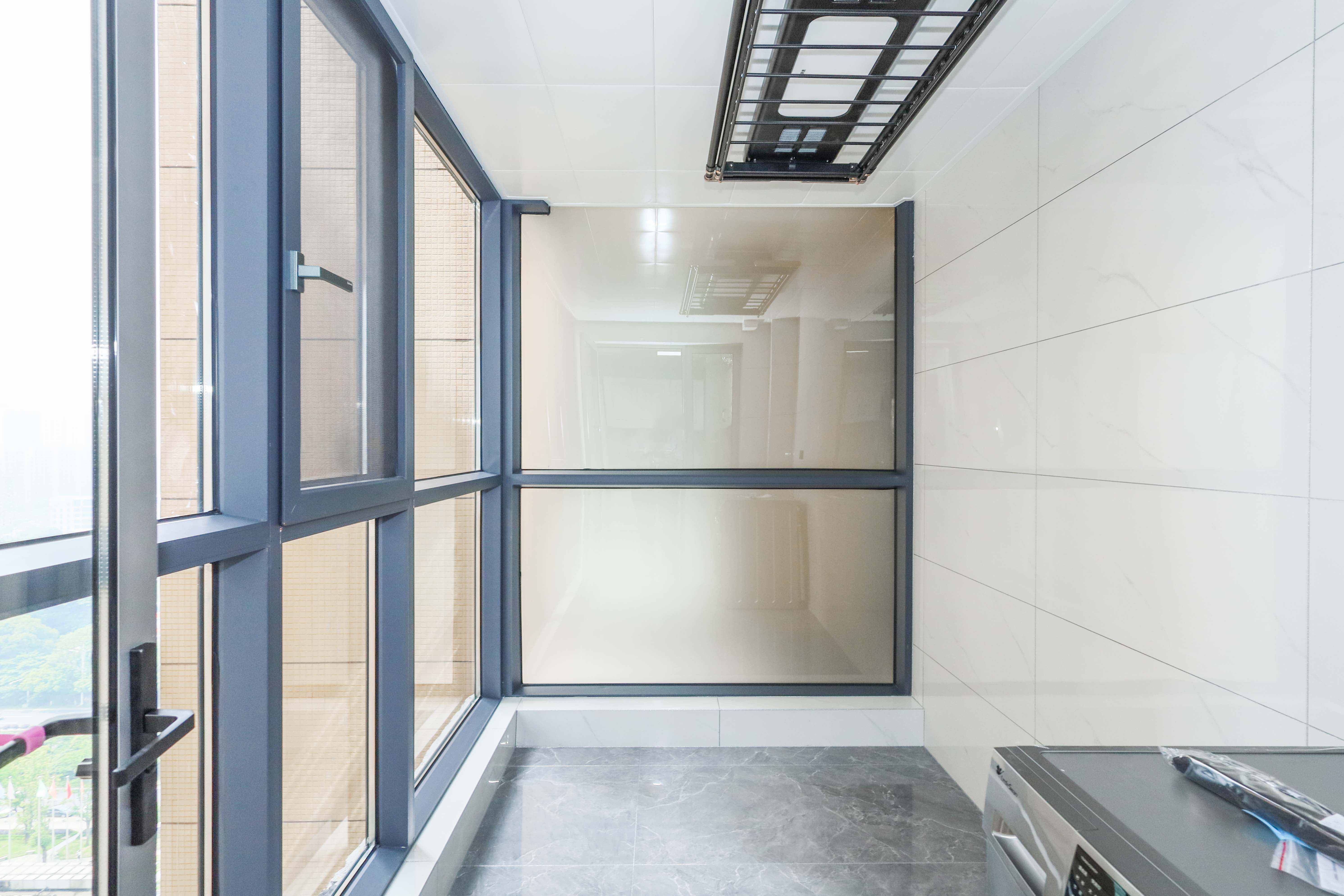 潇湘奥林匹克花园  4室2厅1卫    144.8万阳台