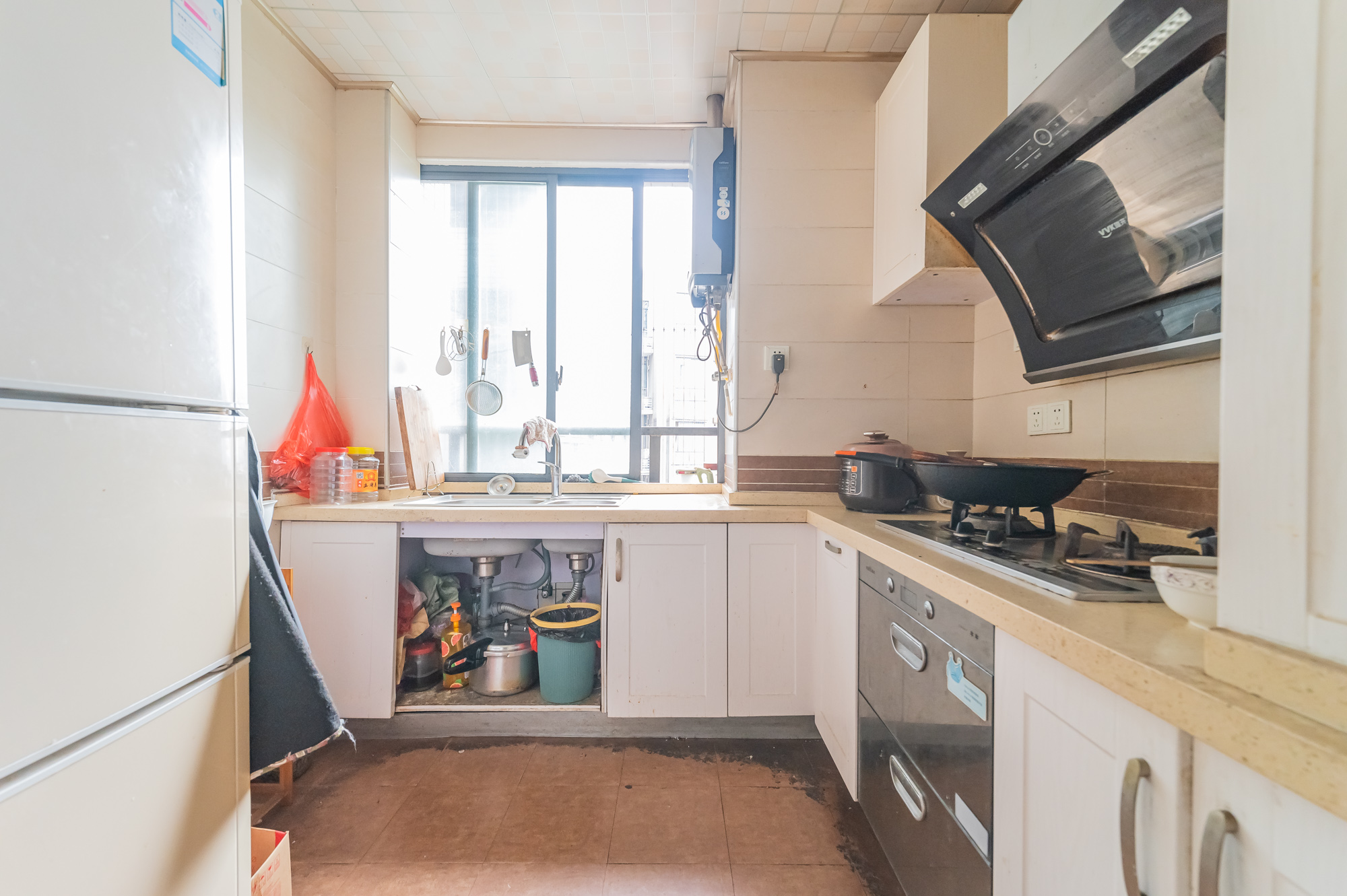 恒基凯旋门一二期  2室2厅1卫   72.80万 恒基凯旋门一二期  2室2厅1卫   72.80万厨房