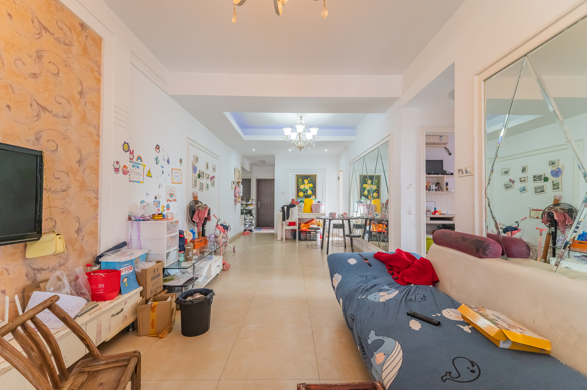 恒基凯旋门一二期  2室2厅1卫   72.80万 恒基凯旋门一二期  2室2厅1卫   72.80万客厅