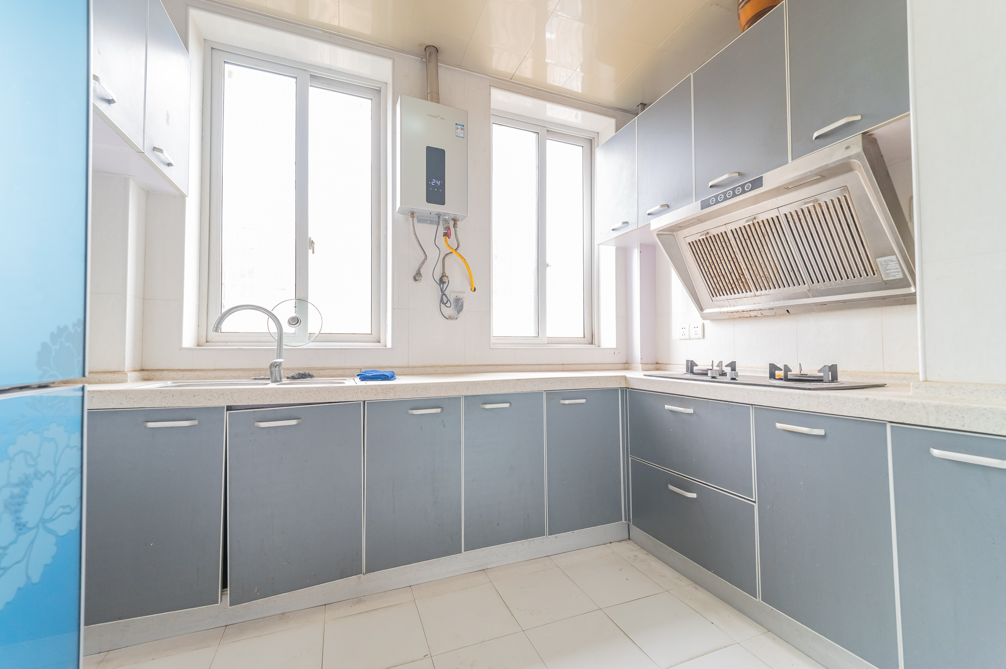 爱琴海岸 2室2厅1卫 70.00万 爱琴海岸 2室2厅1卫 70.00万厨房