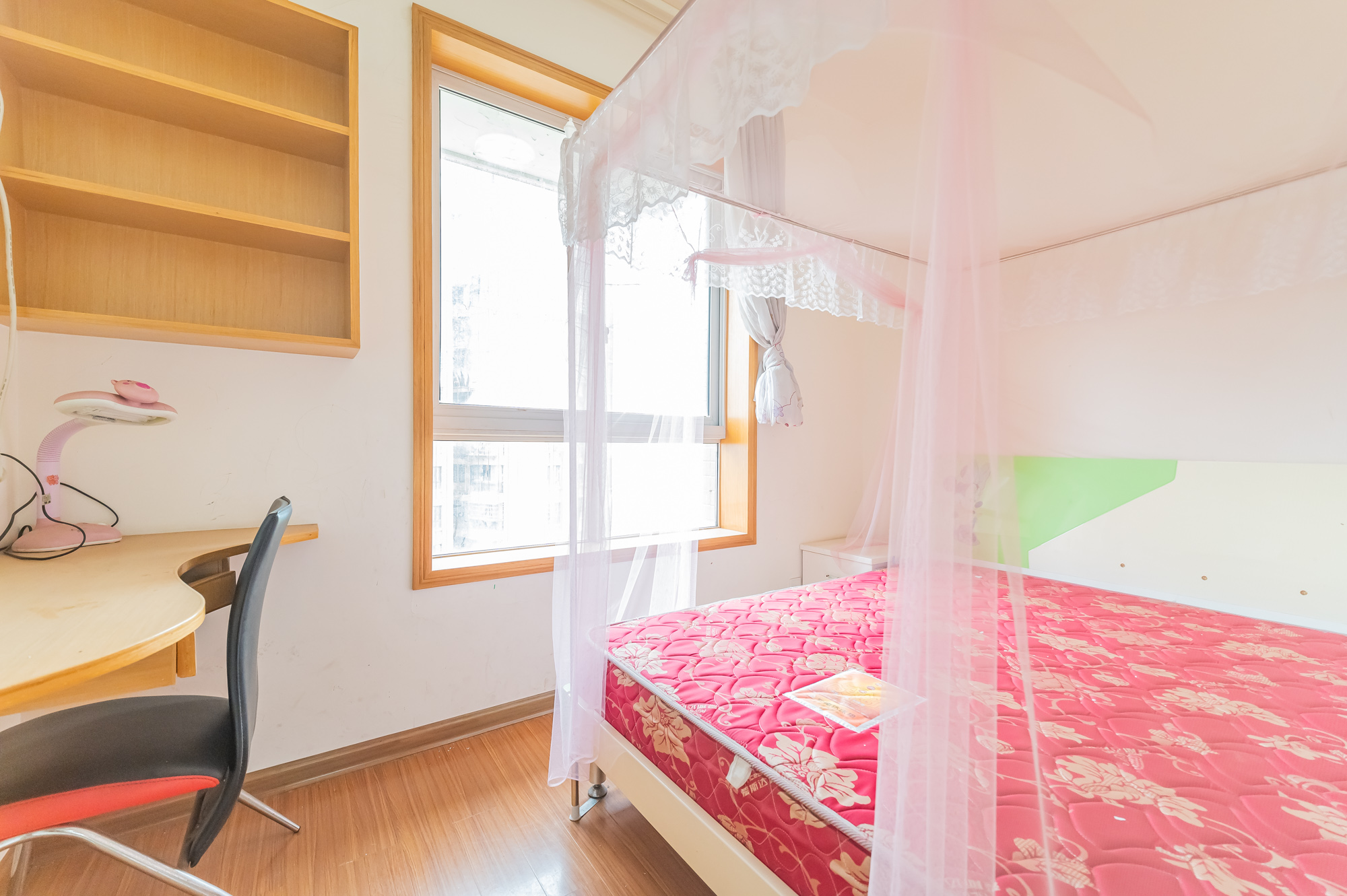 爱琴海岸 2室2厅1卫 70.00万 爱琴海岸 2室2厅1卫 70.00万卧室