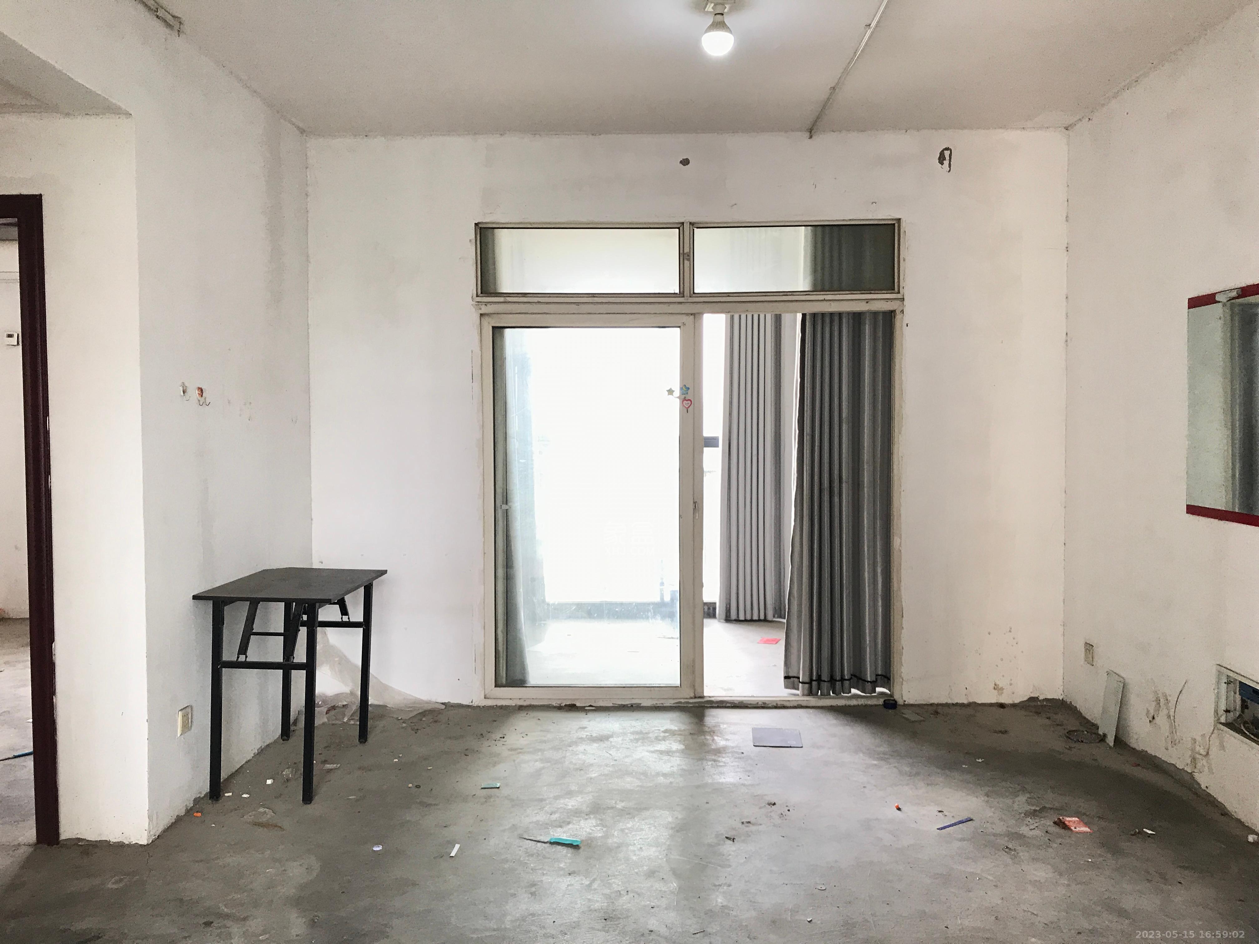 庄园心伽泊  3室2厅1卫   1500.00元/月室内图