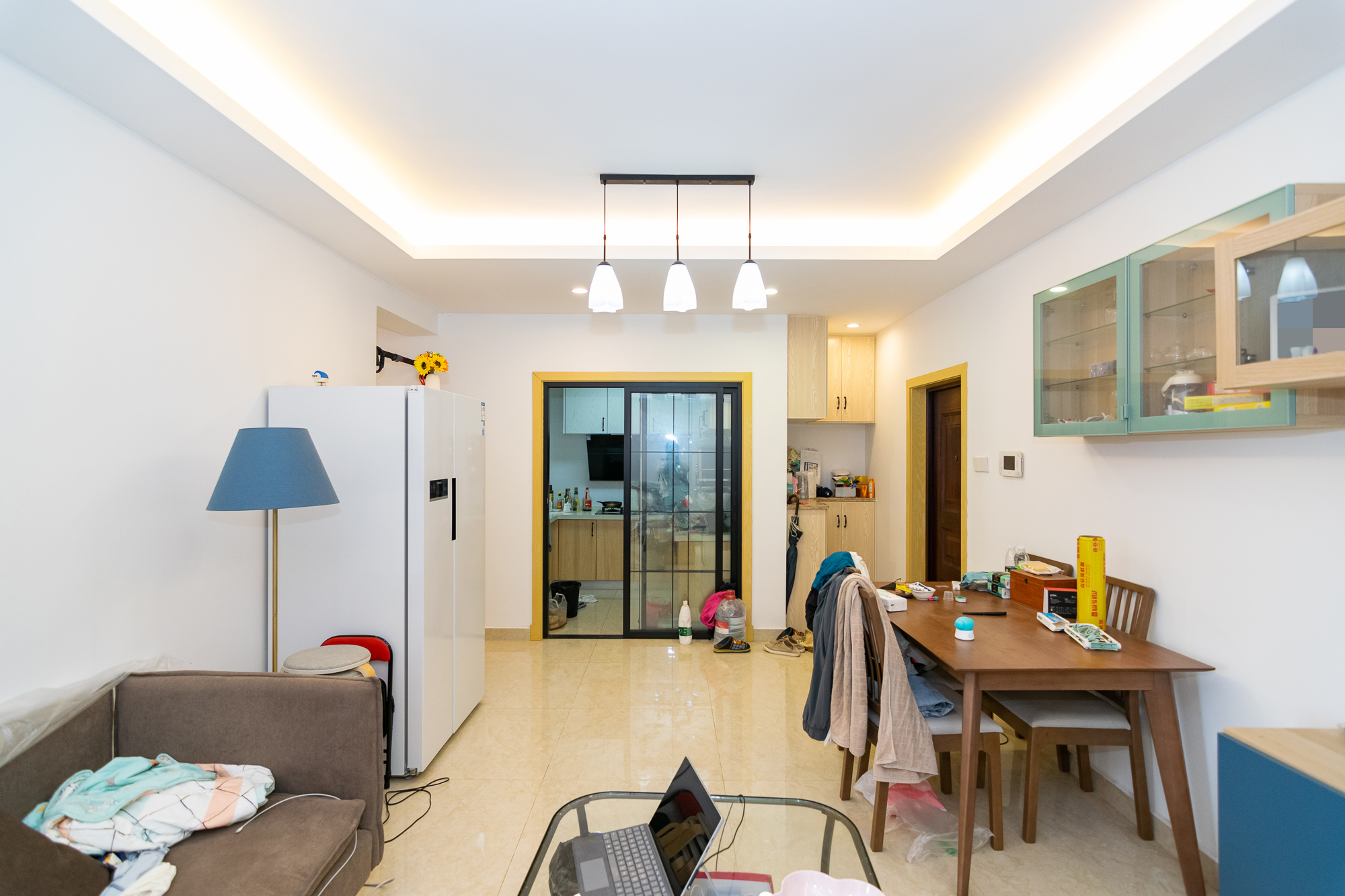 金地三千府(金地湖山樾、金地自在城) 3室2厅1卫 68.00万 金地三千府(金地湖山樾、金地自在城) 3室2厅1卫 68.00万客厅