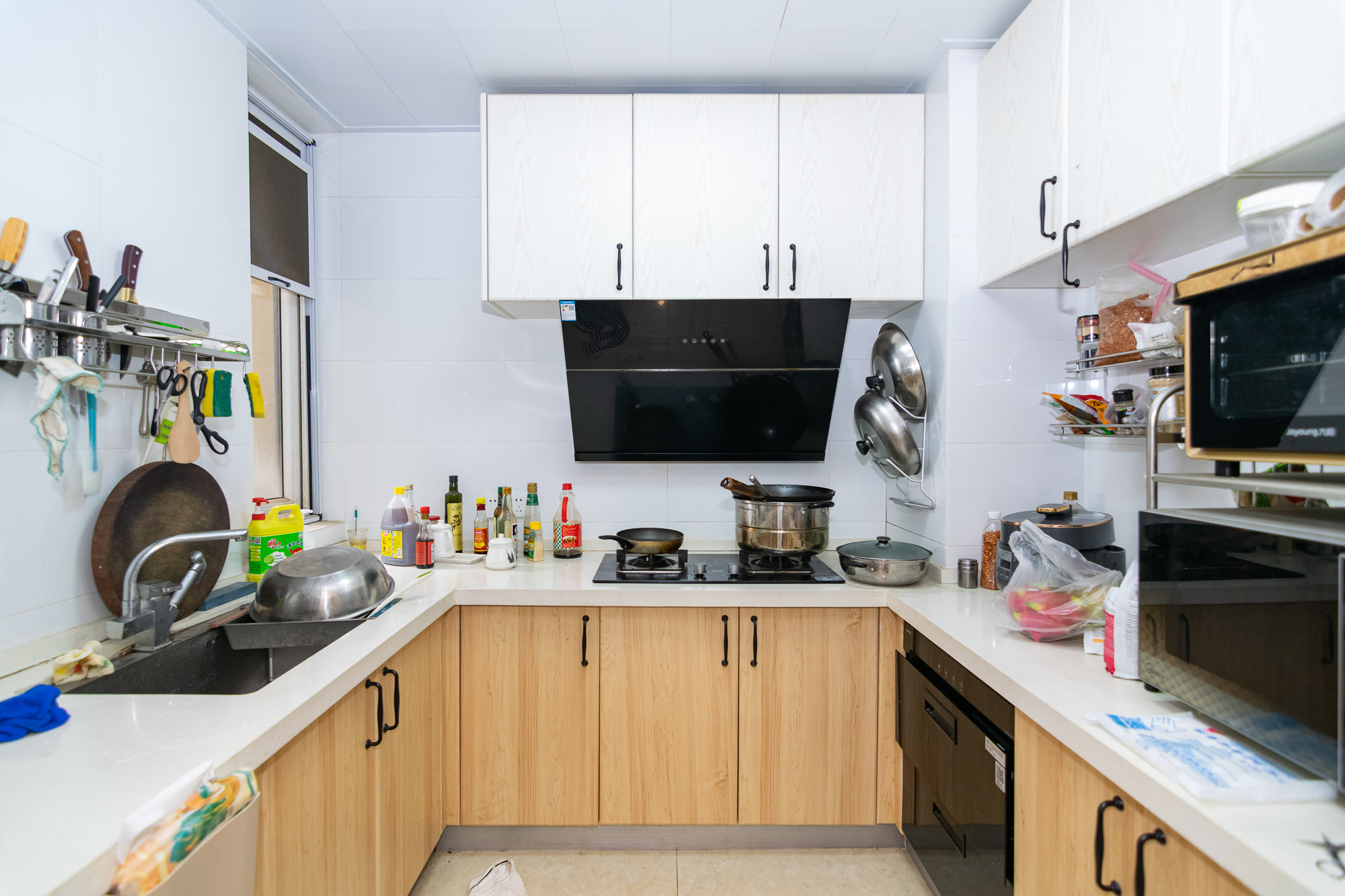 金地三千府(金地湖山樾、金地自在城) 3室2厅1卫 68.00万 金地三千府(金地湖山樾、金地自在城) 3室2厅1卫 68.00万厨房