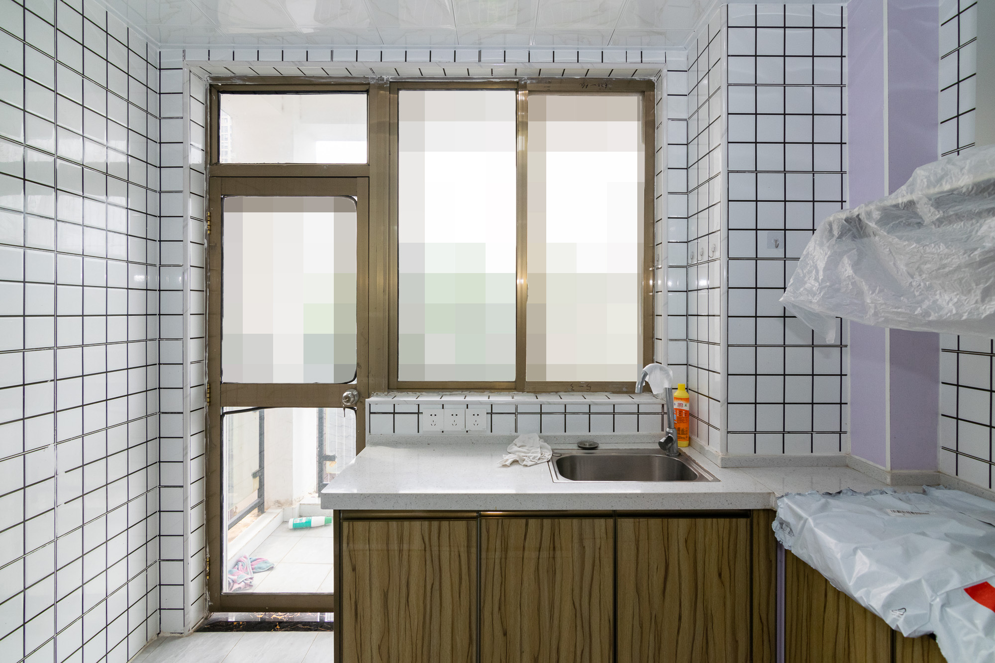 湖南报业文化城（米地亚家园）  3室2厅1卫   70.00万厨房