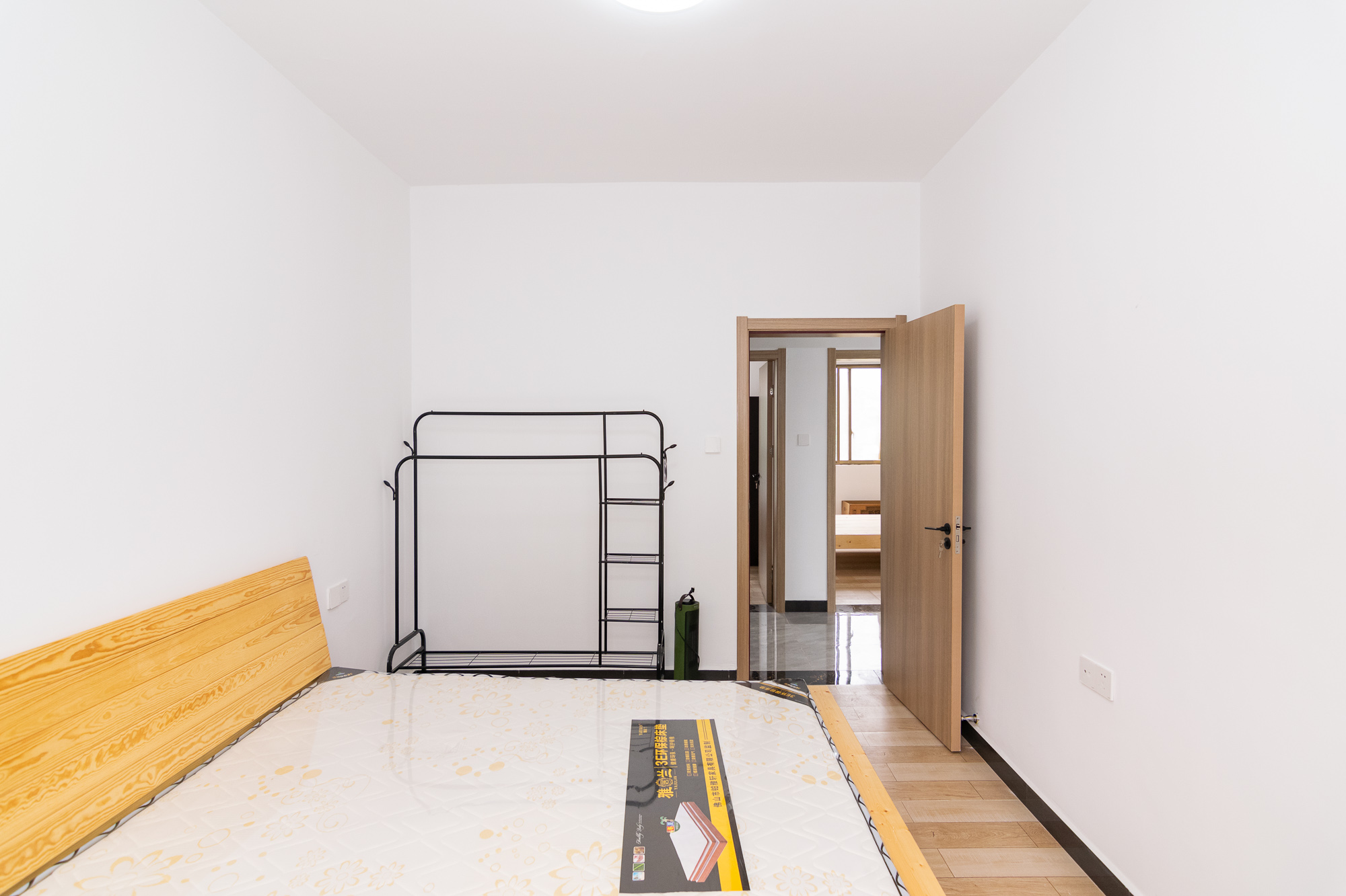 湖南报业文化城（米地亚家园）  3室2厅1卫   70.00万卧室