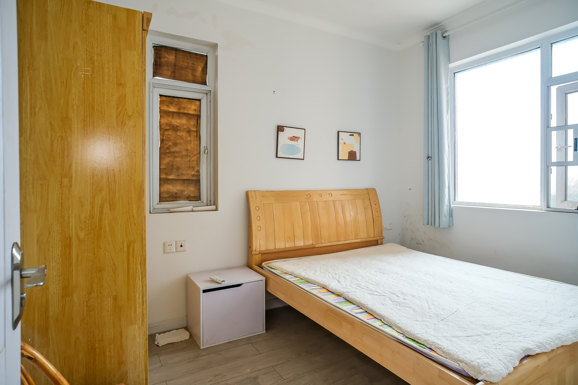 三一街区  2室2厅1卫   39.80万 三一街区  2室2厅1卫   39.80万卧室