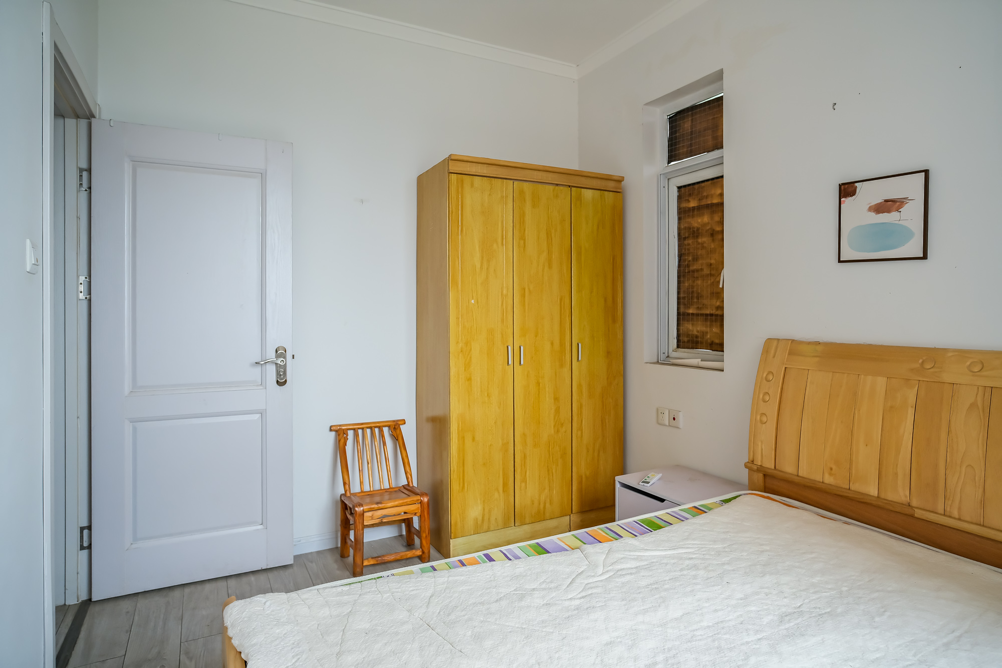 三一街区  2室2厅1卫   39.80万 三一街区  2室2厅1卫   39.80万卧室