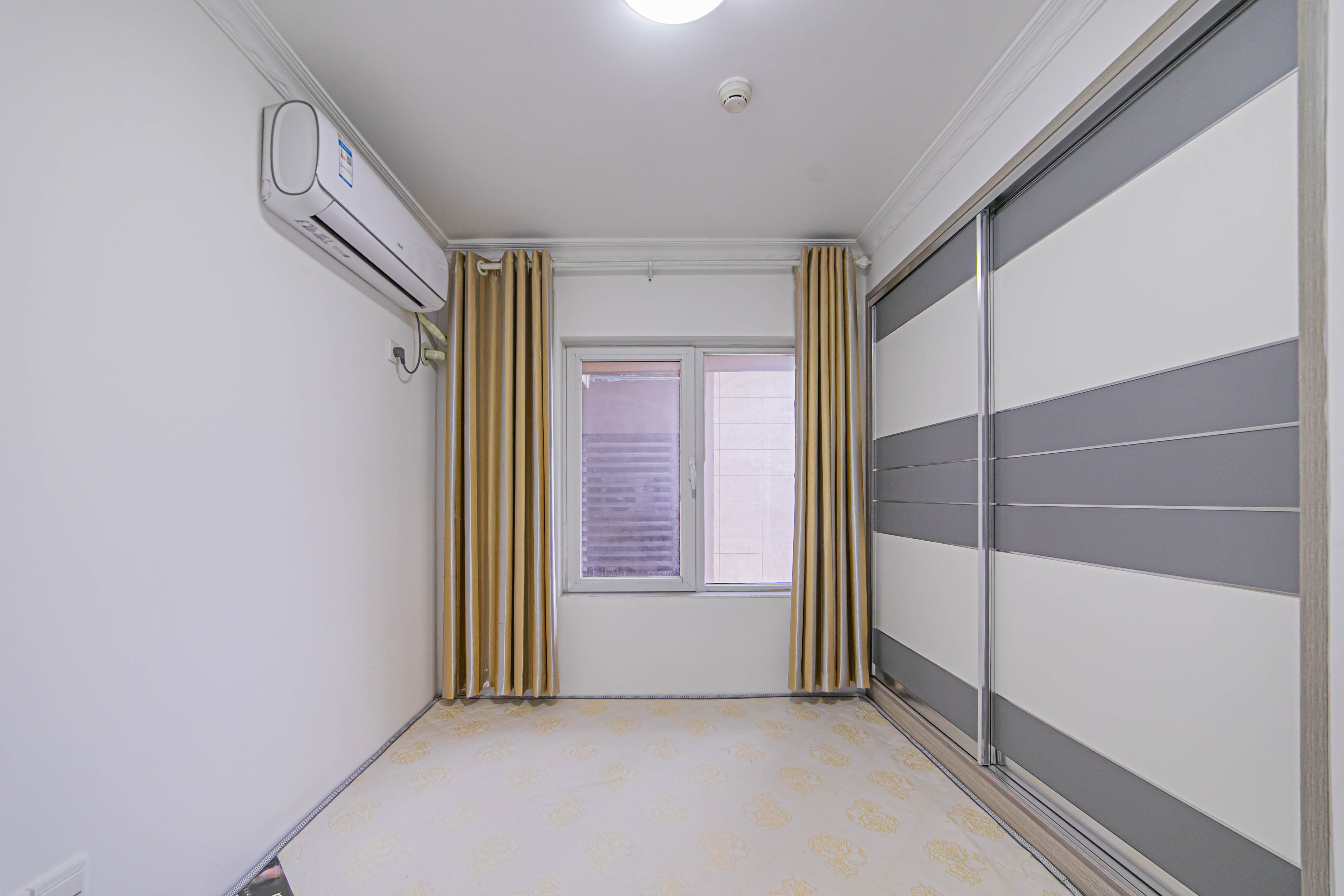 北辰三角洲C2区  3室2厅1卫    156.0万卧室