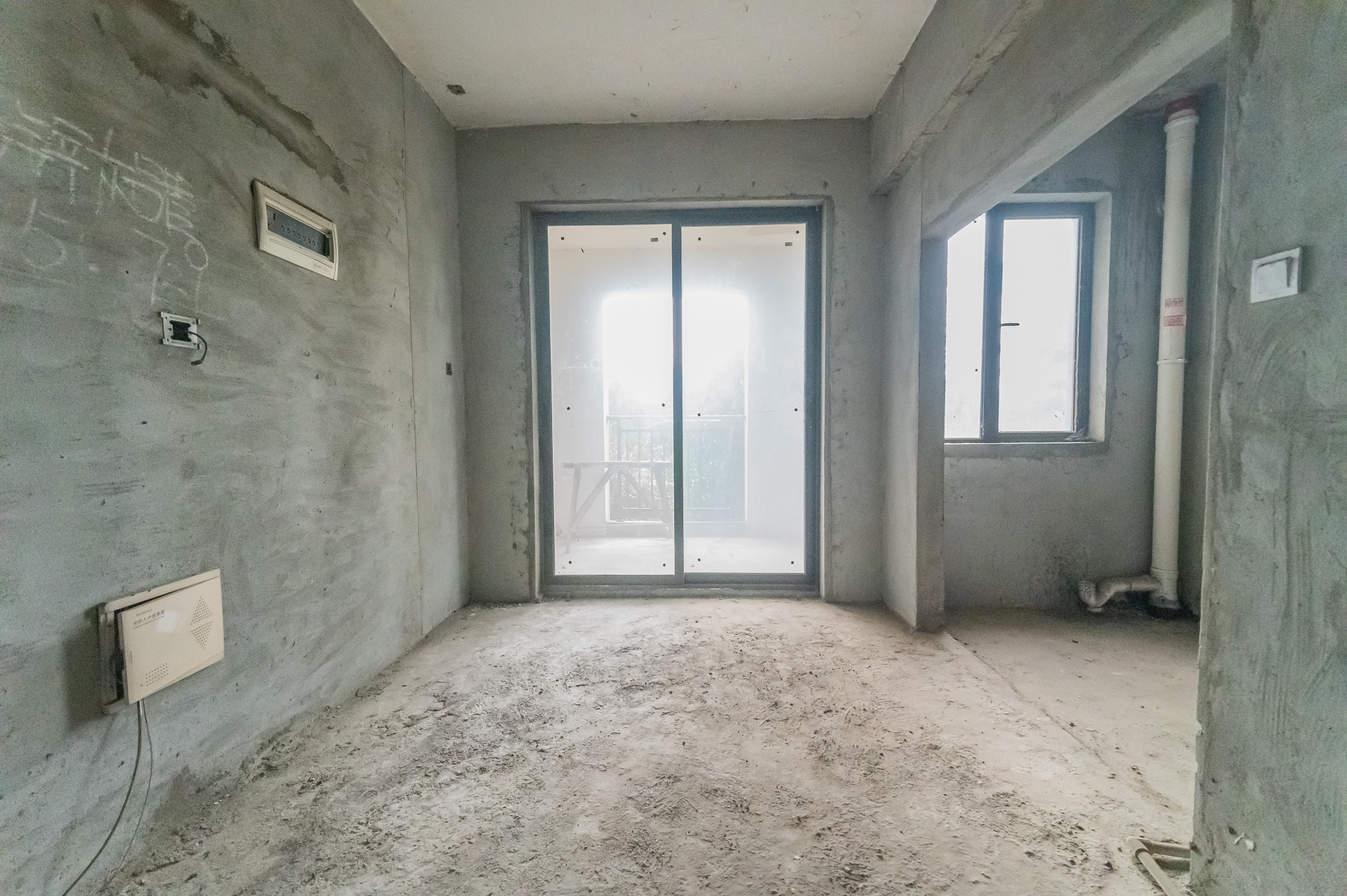 国泰九龙湾 4室2厅2卫 96.8万 国泰九龙湾 4室2厅2卫 96.8万客厅