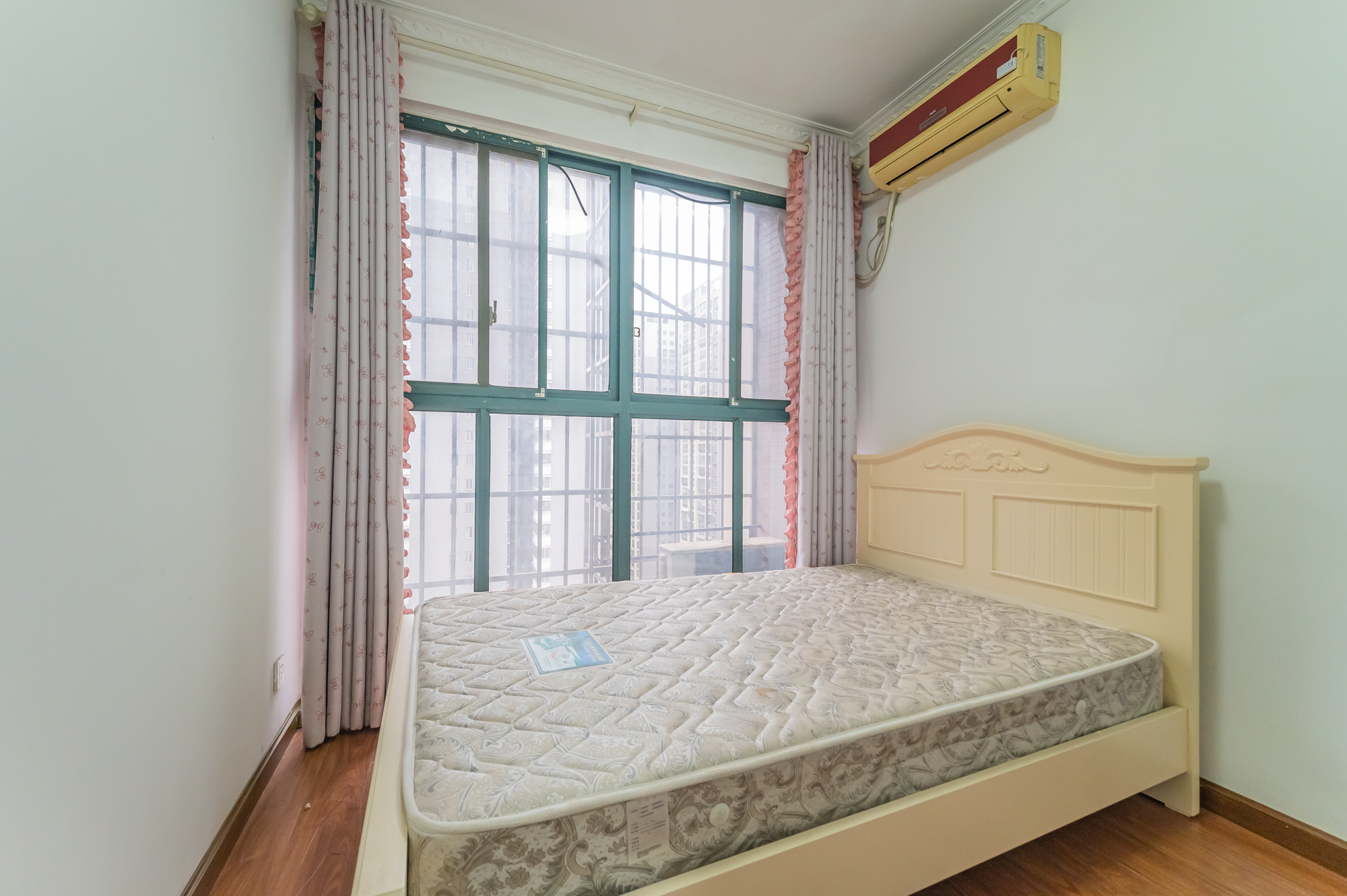 筑梦佳园  3室2厅1卫   66.80万卧室