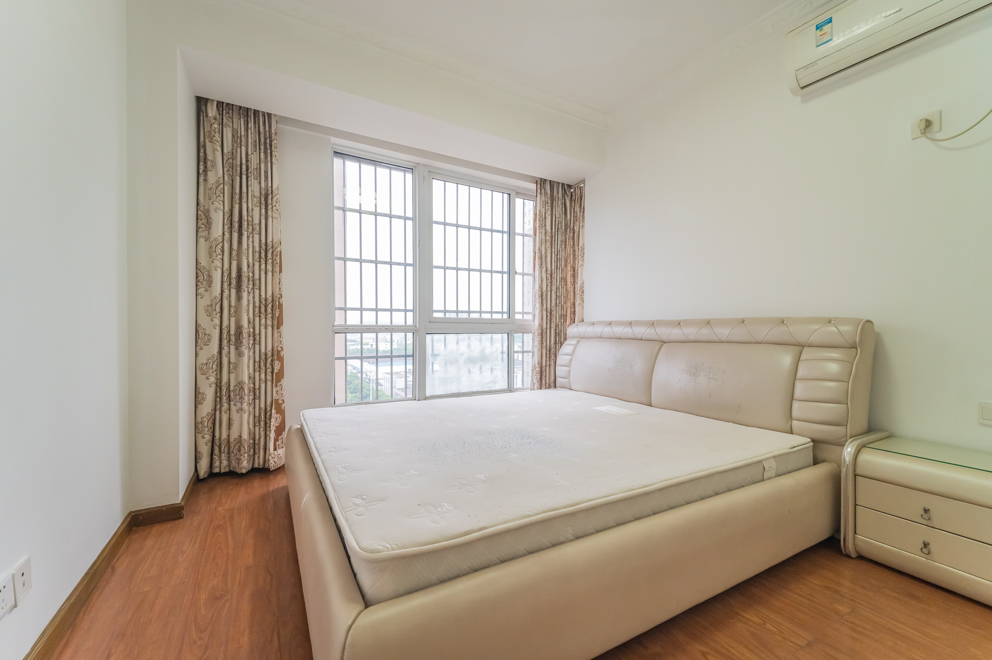 筑梦佳园 3室2厅1卫 66.80万 筑梦佳园 3室2厅1卫 66.80万卧室