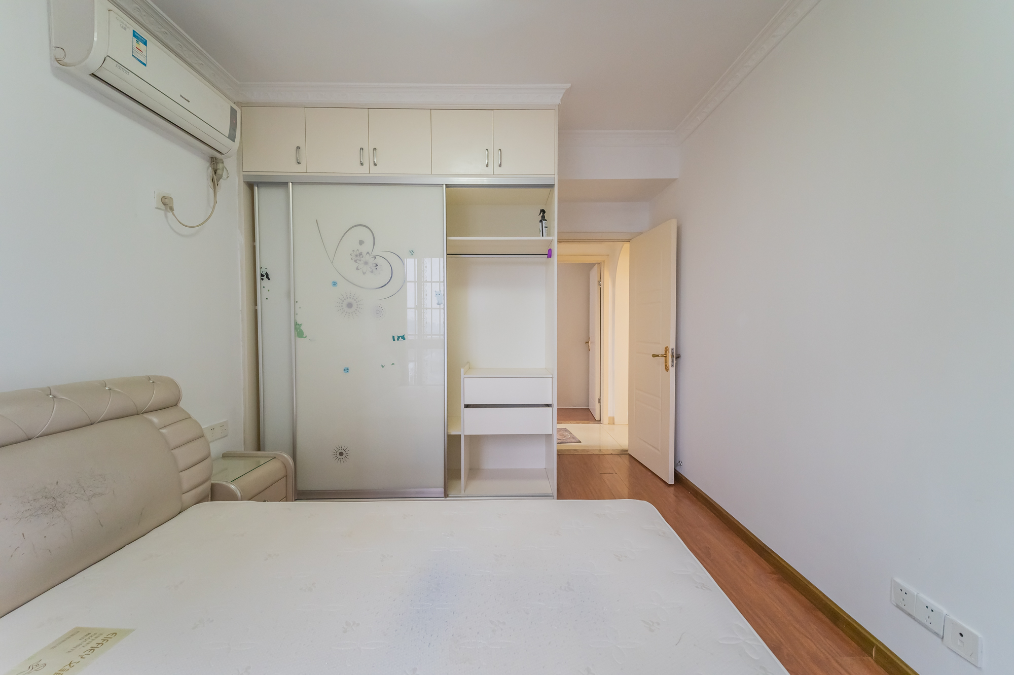 筑梦佳园 3室2厅1卫 66.80万 筑梦佳园 3室2厅1卫 66.80万卧室