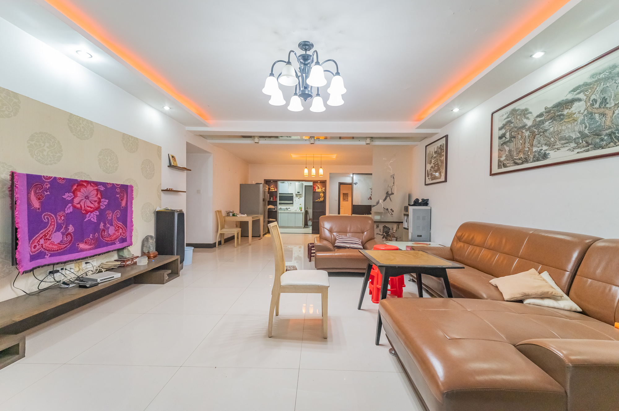 开源鑫苑 4室2厅2卫 128.19万 开源鑫苑 4室2厅2卫 128.19万客厅