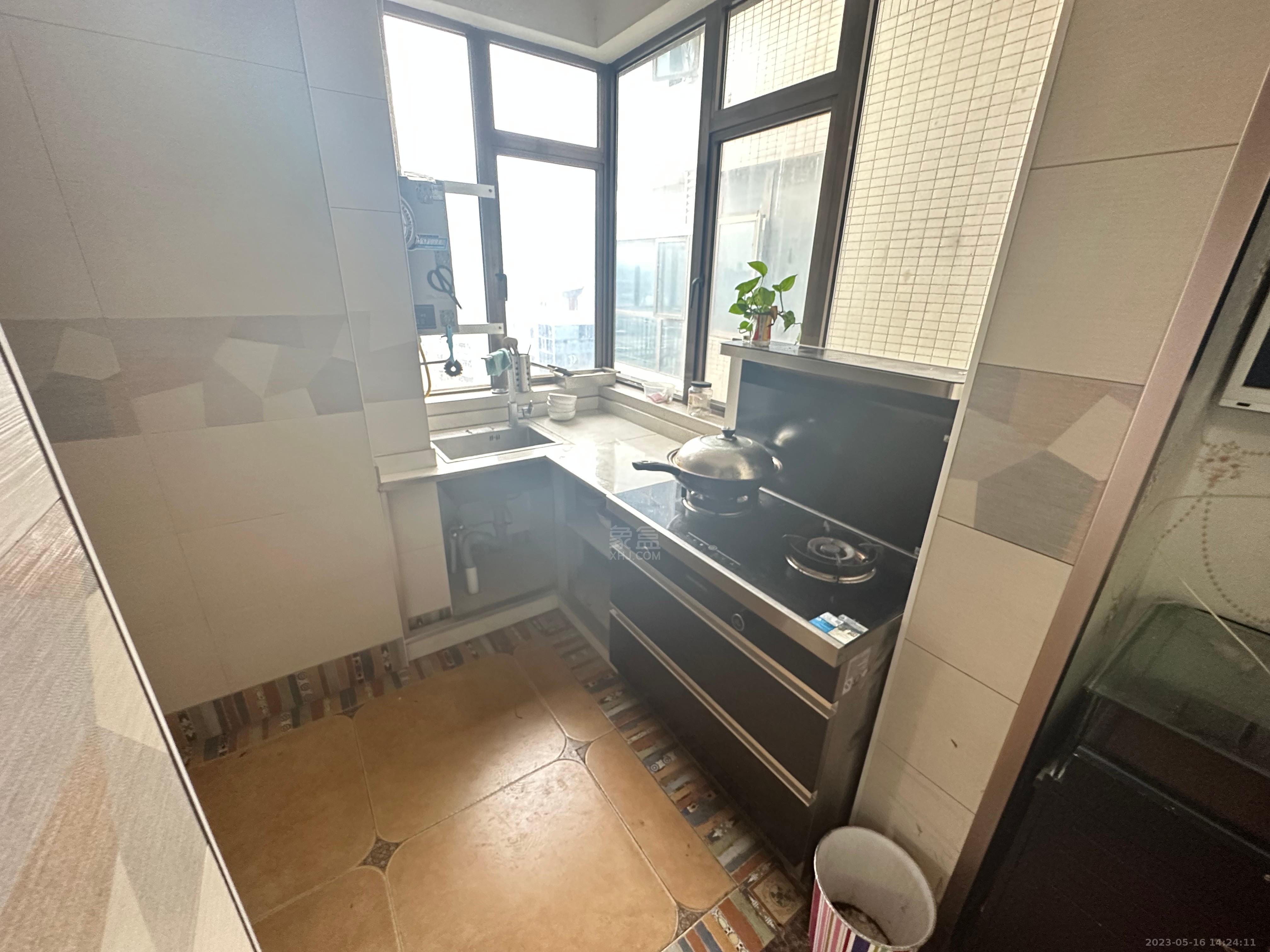 万鸿鑫城  3室2厅1卫   1800.00元/月室内图