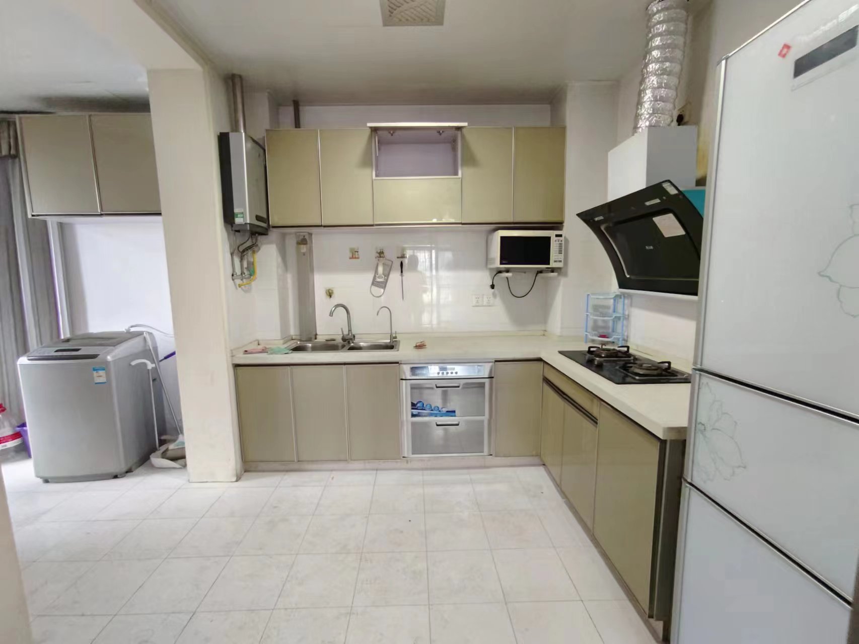 盛世华庭 3室2厅2卫 88.00万 盛世华庭 3室2厅2卫 88.00万室内图