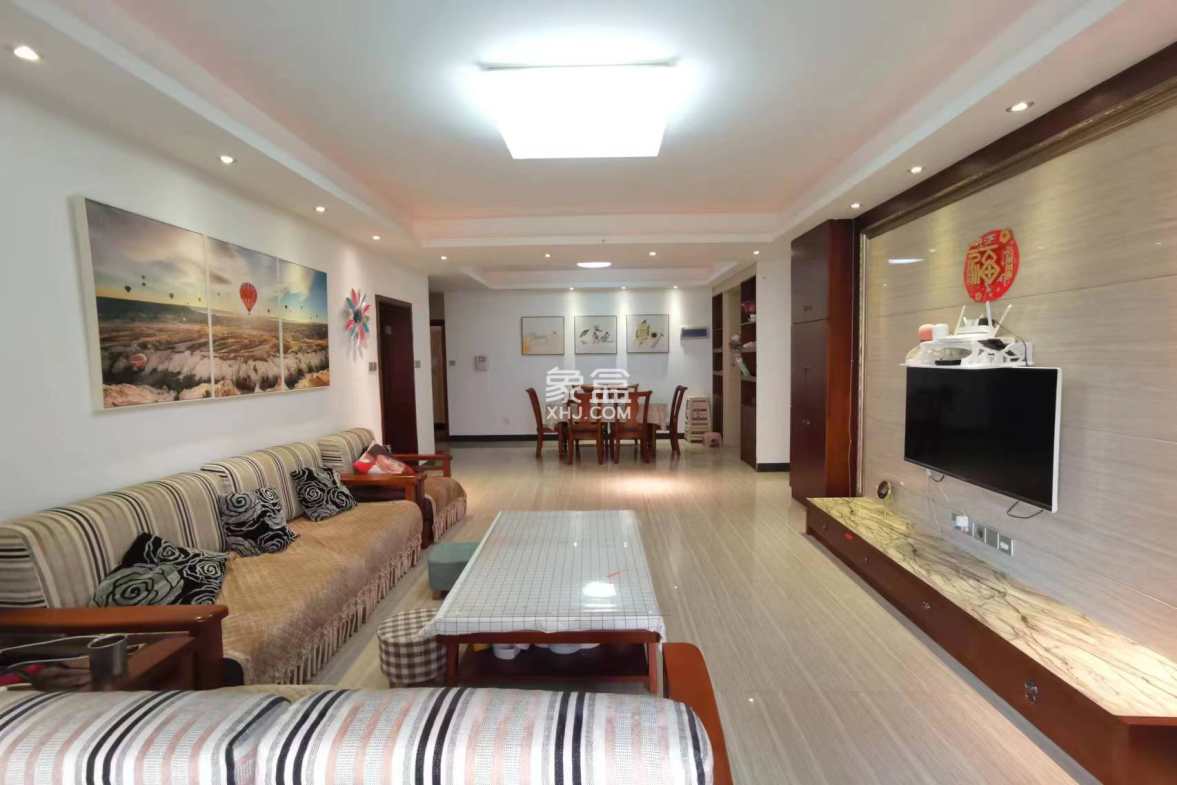 中地凯旋城 3室2厅1卫 52.80万 中地凯旋城 3室2厅1卫 52.80万客厅