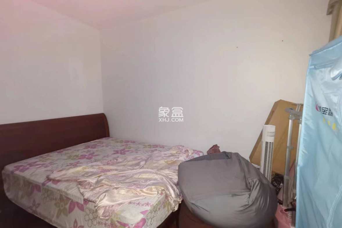 中地凯旋城 3室2厅1卫 52.80万 中地凯旋城 3室2厅1卫 52.80万客厅