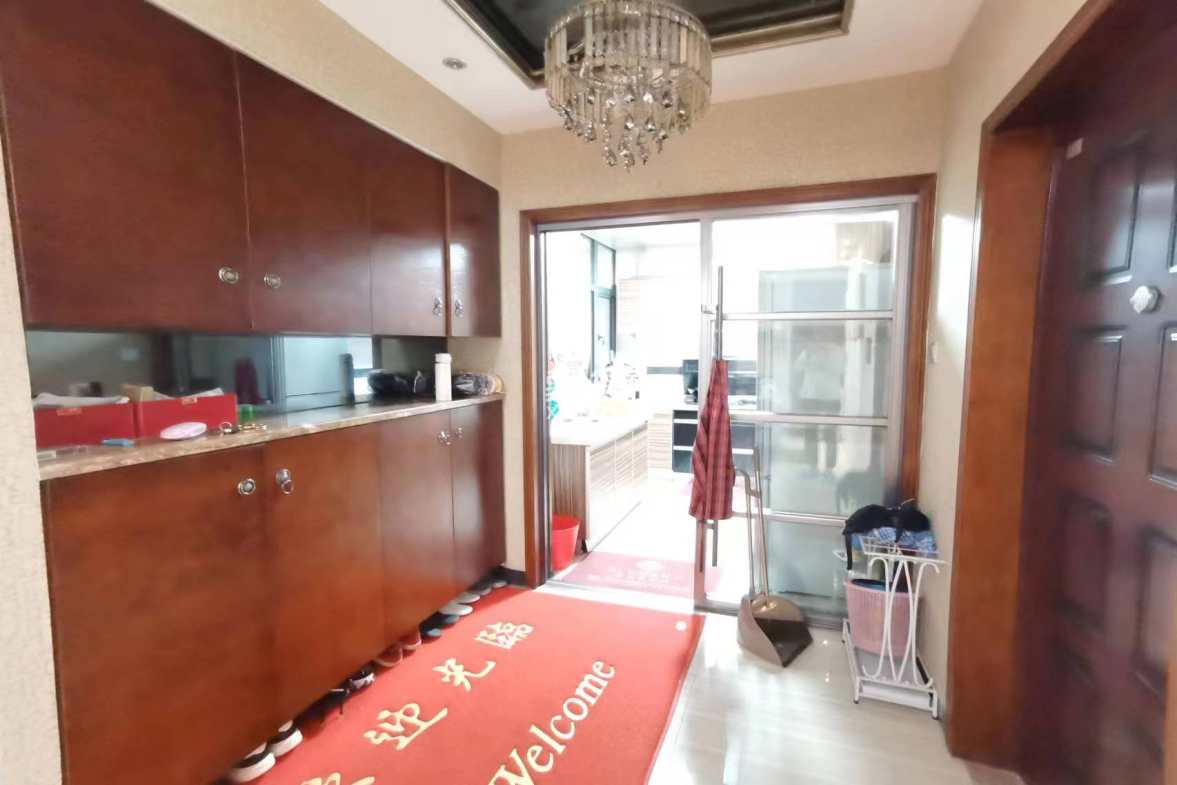 中地凯旋城 3室2厅1卫 52.80万 中地凯旋城 3室2厅1卫 52.80万客厅