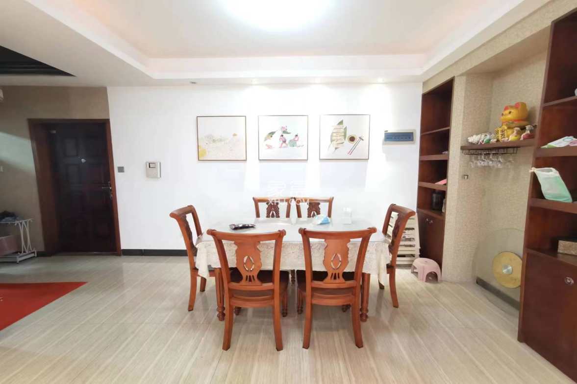 中地凯旋城 3室2厅1卫 52.80万 中地凯旋城 3室2厅1卫 52.80万客厅