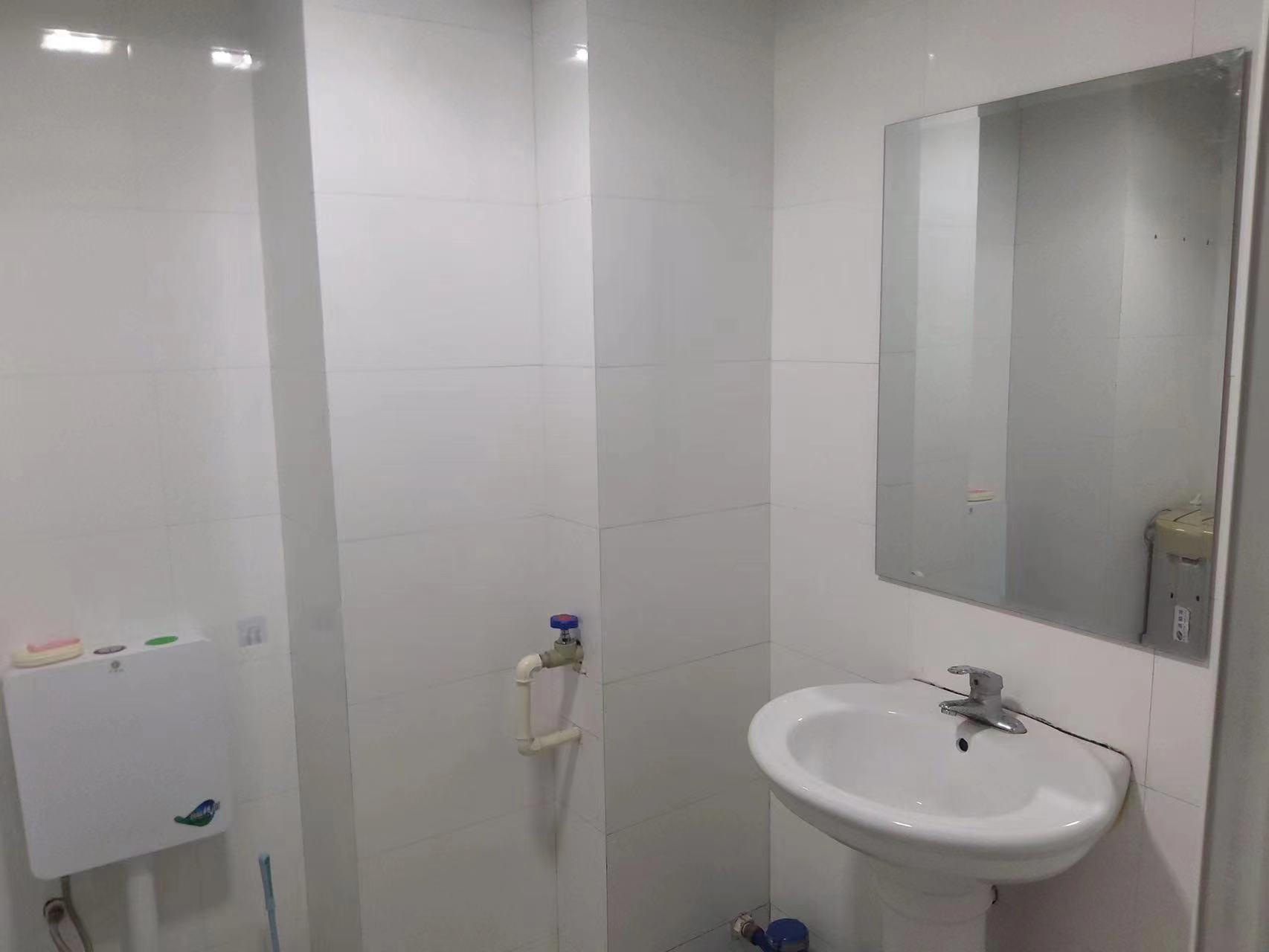 家润多 1室1厅1卫 30.0万 家润多 1室1厅1卫 30.0万室内图