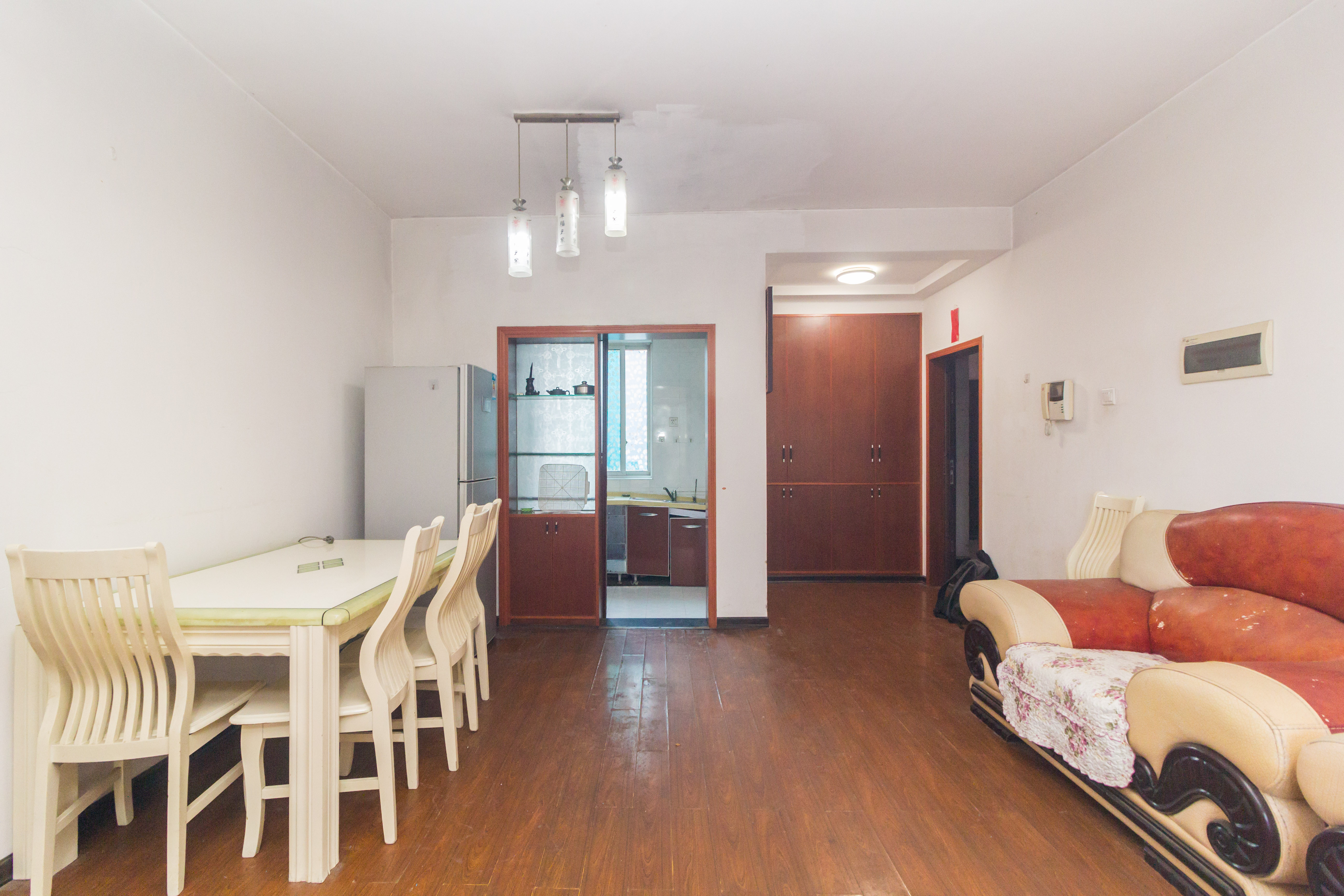 东城名苑 3室2厅2卫 55.00万 东城名苑 3室2厅2卫 55.00万其他