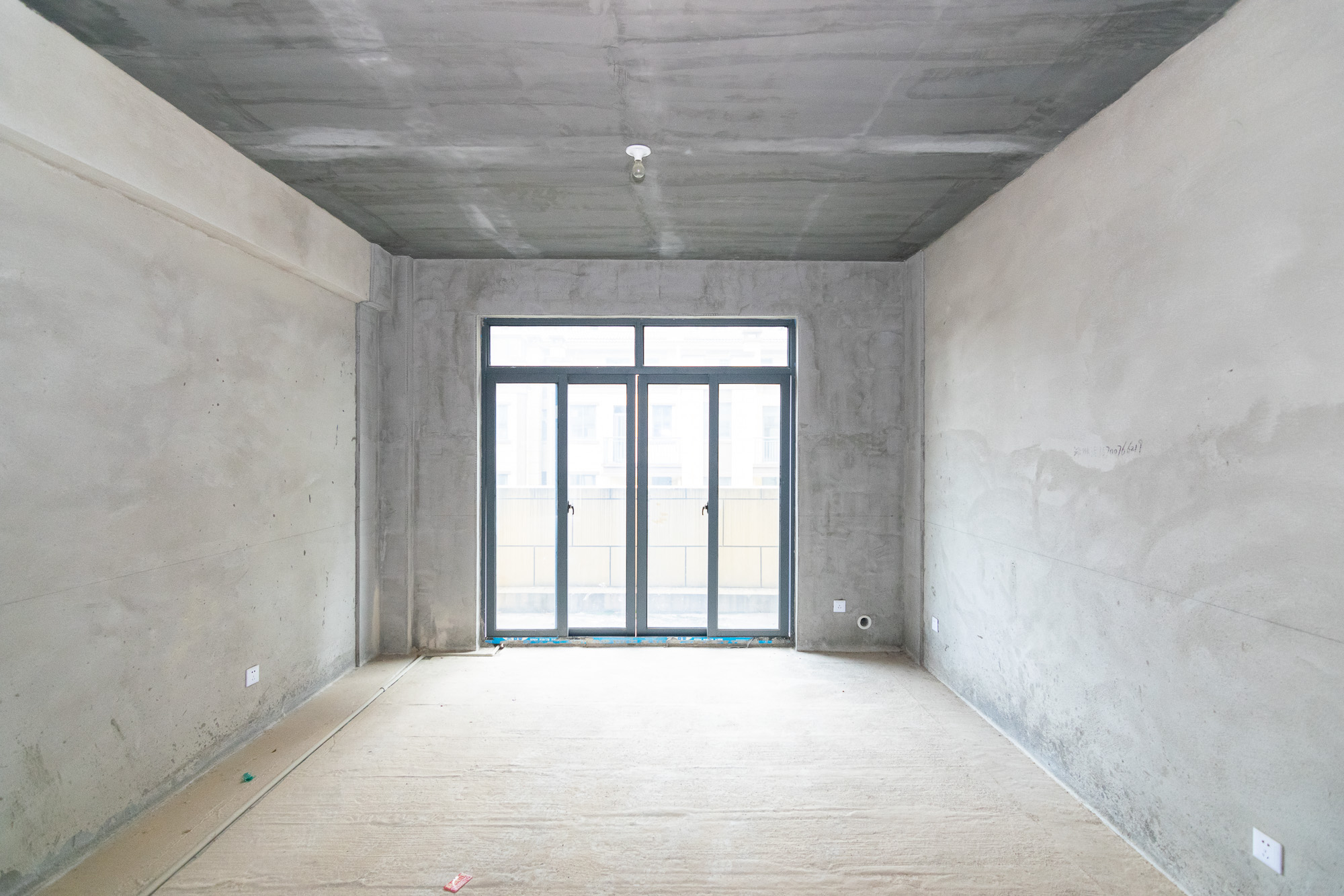 澳海澜庭 3室2厅2卫 65.00万 澳海澜庭 3室2厅2卫 65.00万客厅