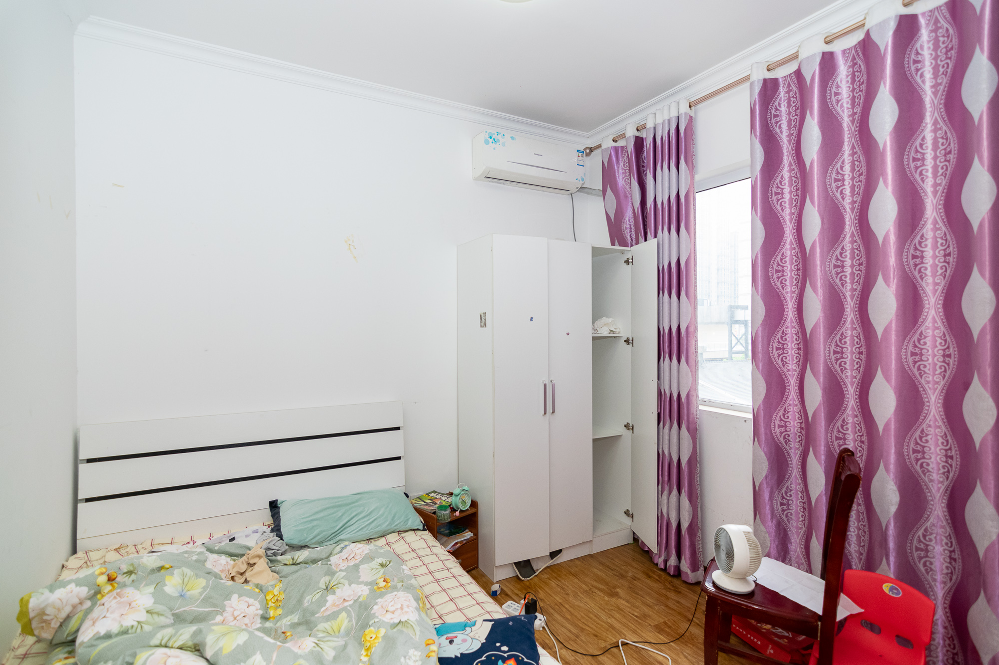 新华联梦想城 3室2厅1卫 79.00万 新华联梦想城 3室2厅1卫 79.00万卧室