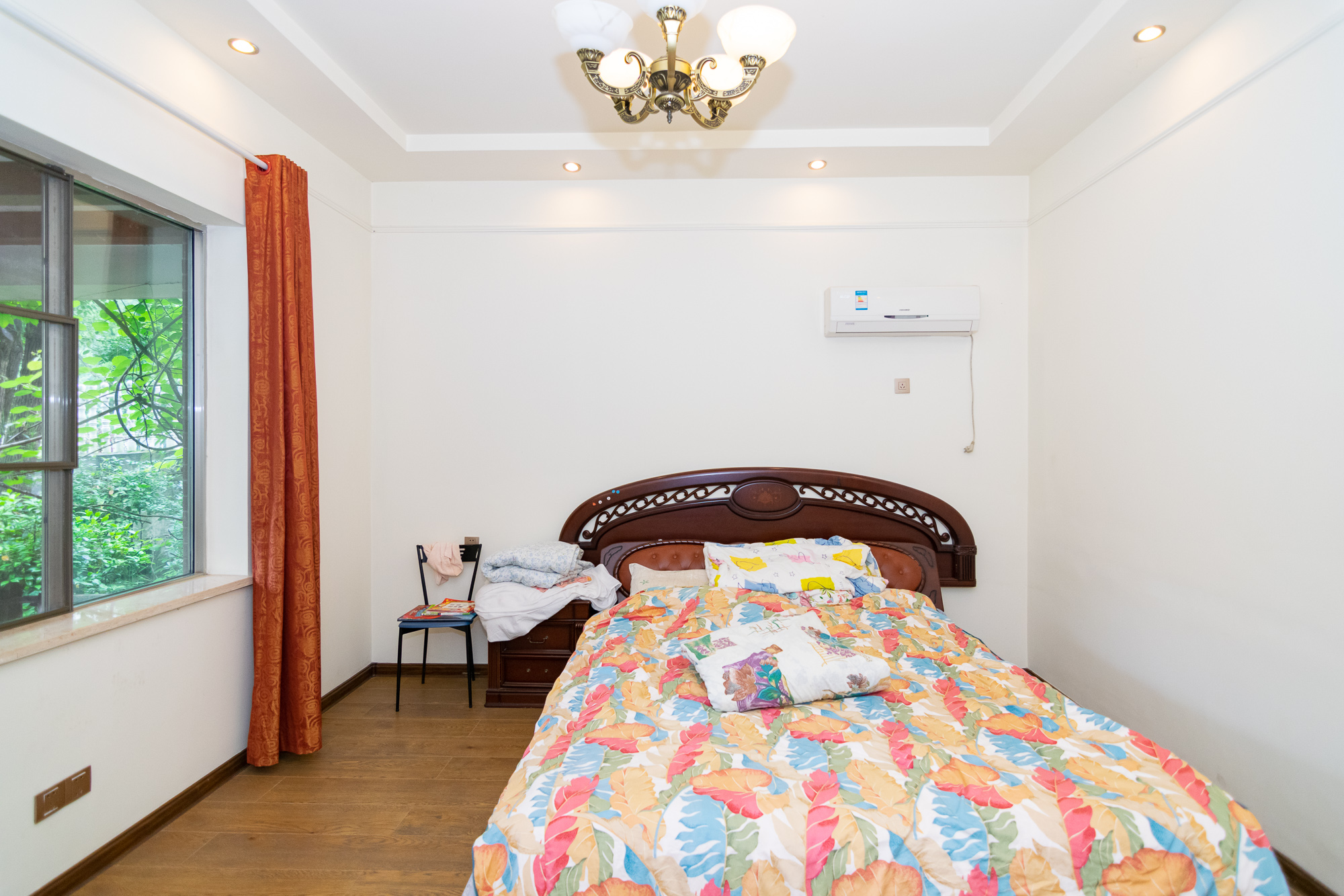 普瑞斯堡  6室3厅1卫   848.00万其他