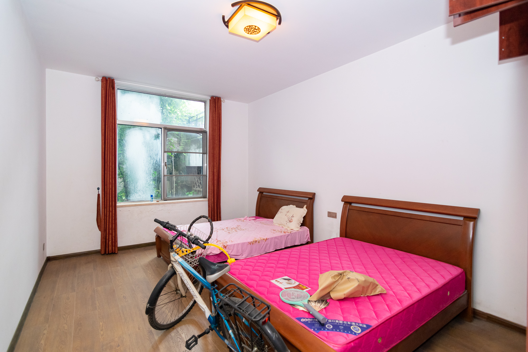 普瑞斯堡  6室3厅1卫   848.00万其他