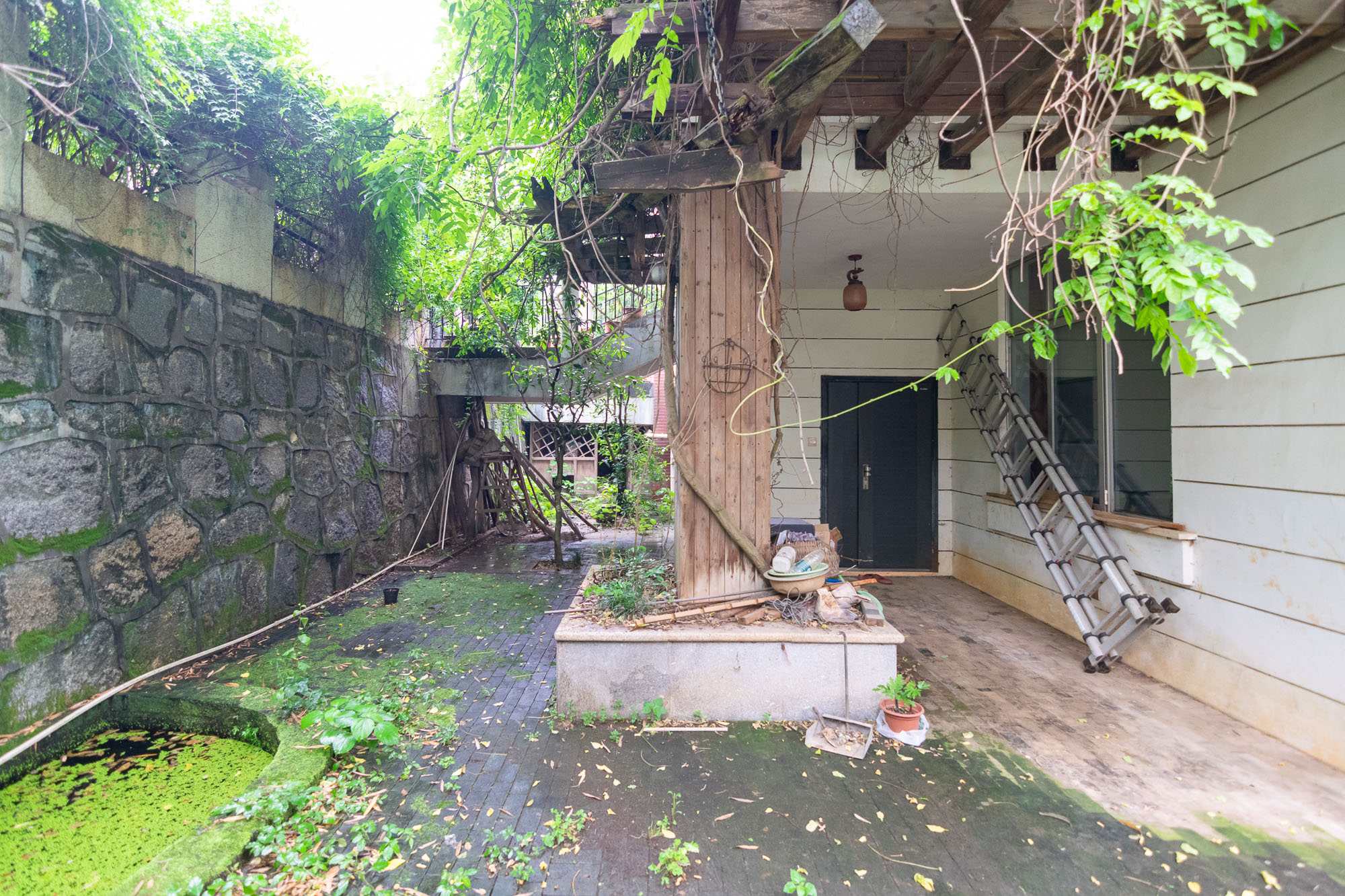 普瑞斯堡  6室3厅1卫   848.00万其他