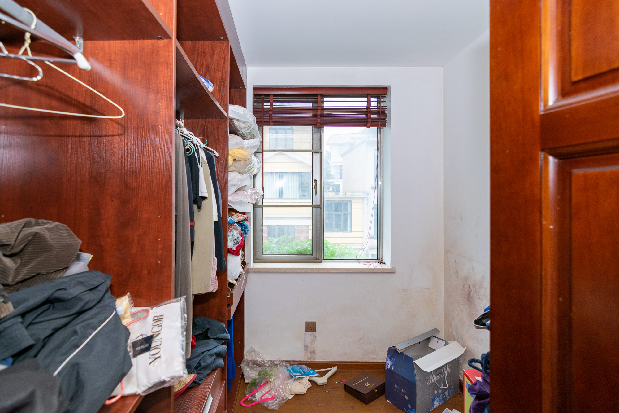 普瑞斯堡  6室3厅1卫   848.00万其他