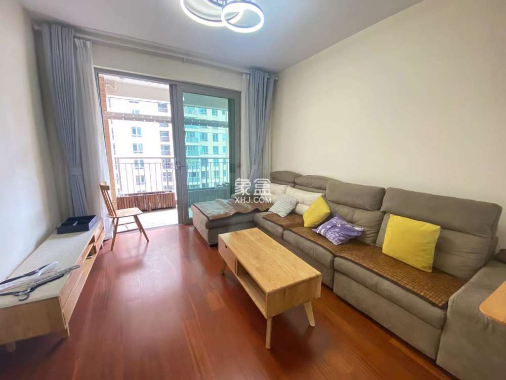 晋合湘水湾三期  3室2厅2卫   68.00万