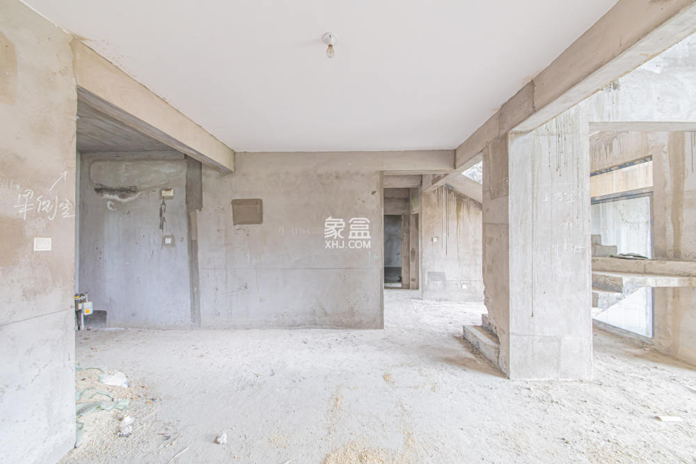 中建芙蓉和苑  4室2廳1衛(wèi)   300.00萬