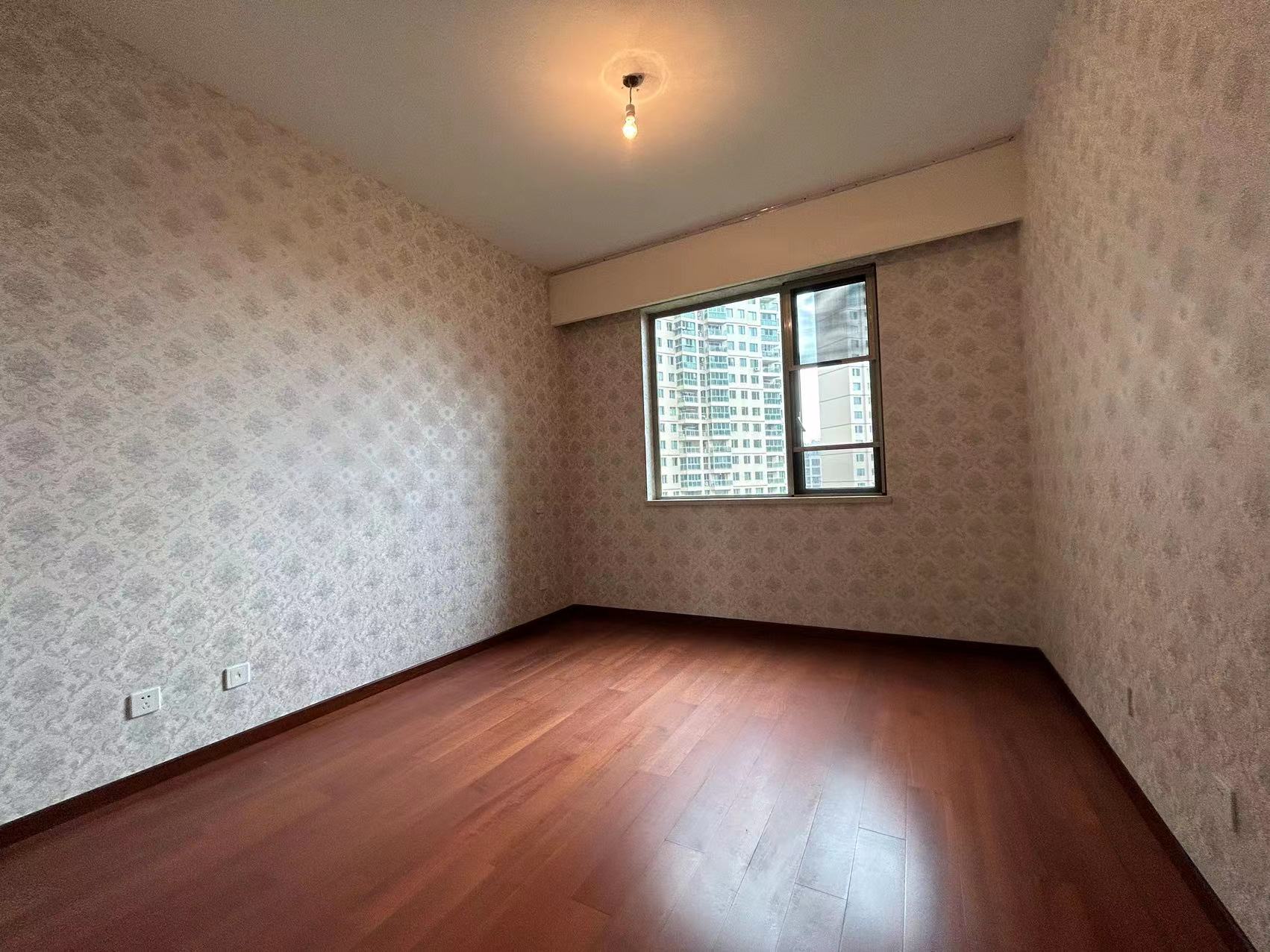 晋合湘水湾一期 4室2厅2卫 170.0万 晋合湘水湾一期 4室2厅2卫 170.0万室内图