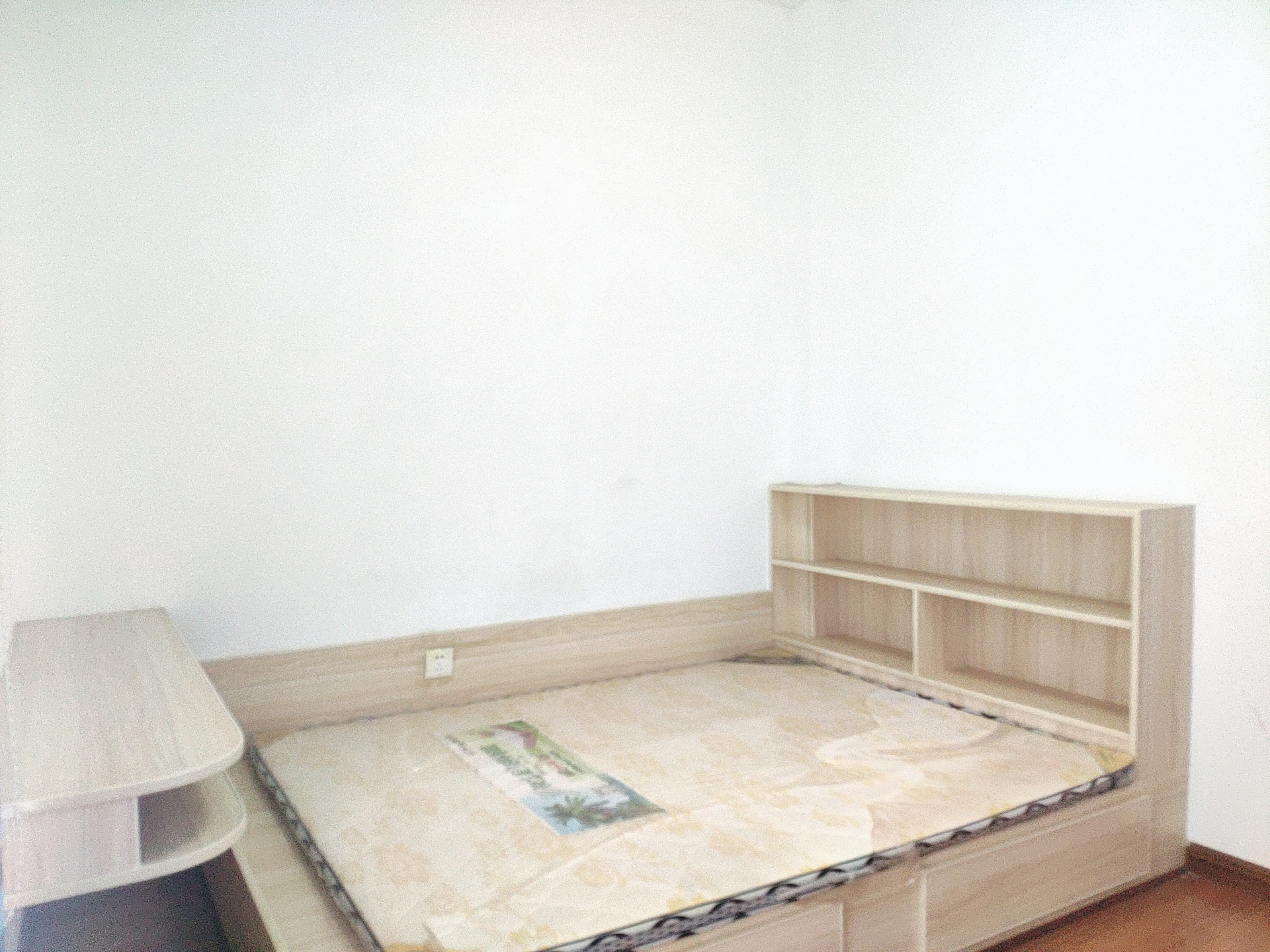 上水西郡  4室2厅2卫    50.8万 上水西郡  4室2厅2卫    50.8万客厅