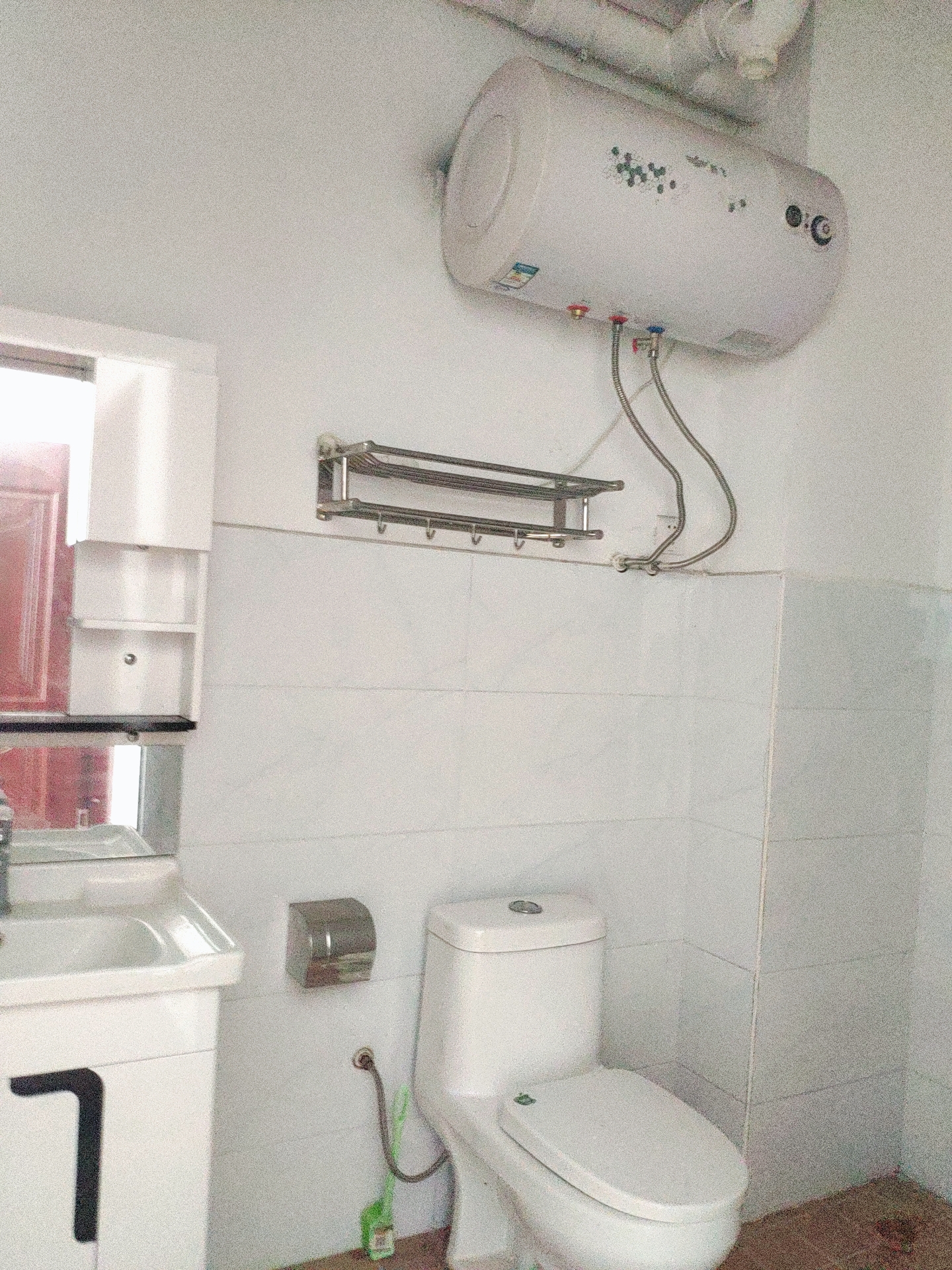 上水西郡  4室2厅2卫    50.8万 上水西郡  4室2厅2卫    50.8万客厅