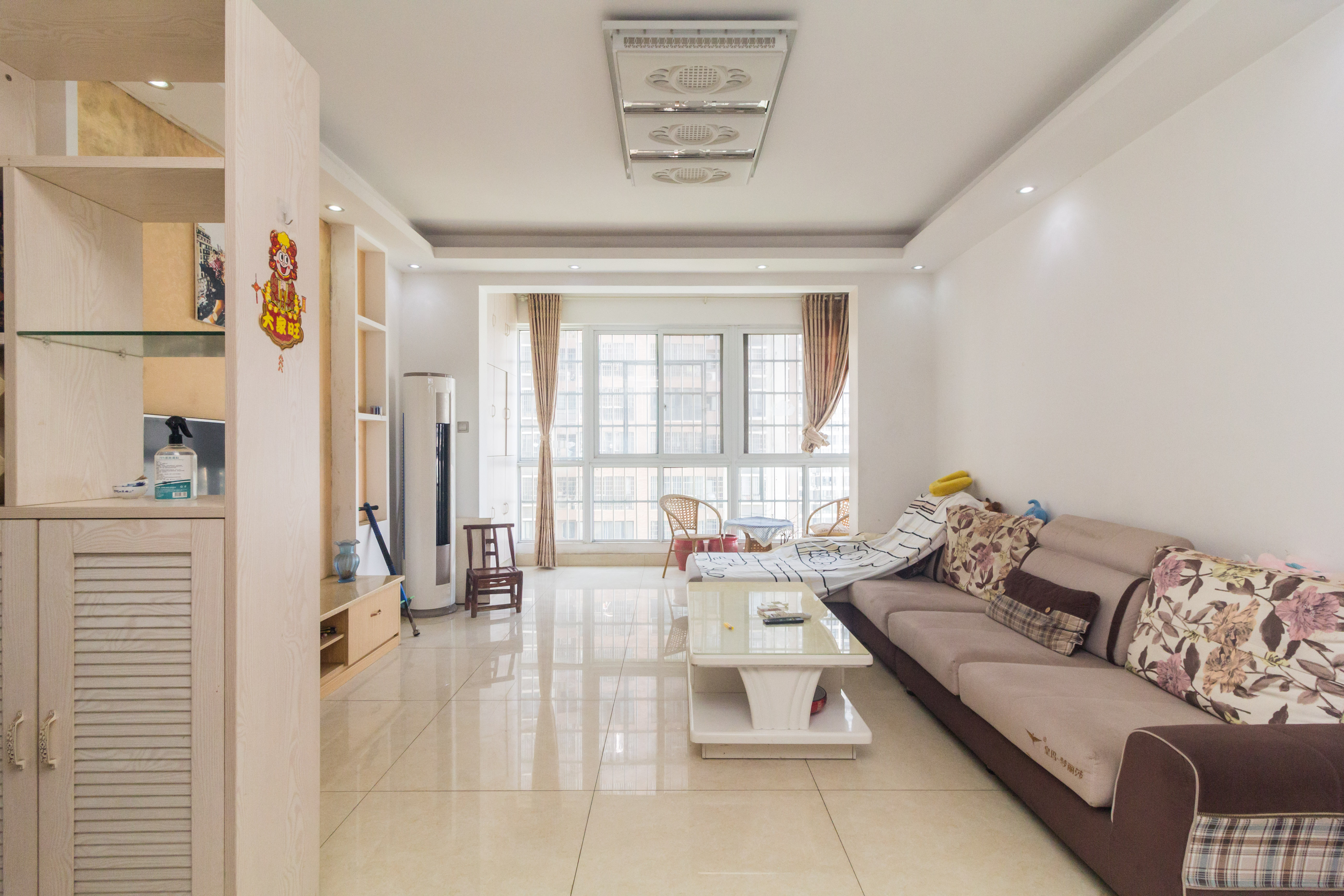 楚天世纪城东苑 4室2厅2卫 88.00万 楚天世纪城东苑 4室2厅2卫 88.00万客厅