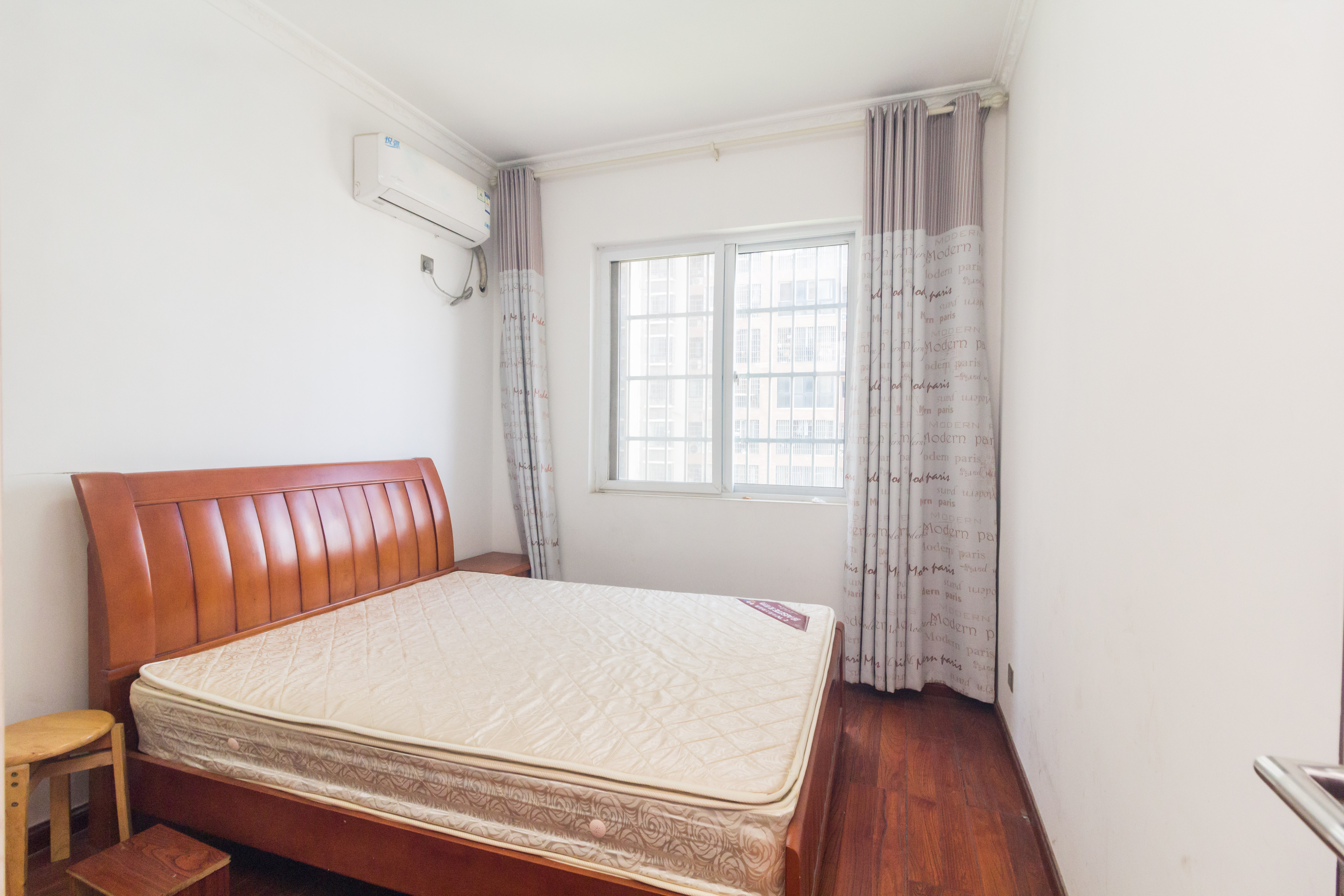 楚天世纪城东苑 4室2厅2卫 88.00万 楚天世纪城东苑 4室2厅2卫 88.00万卧室