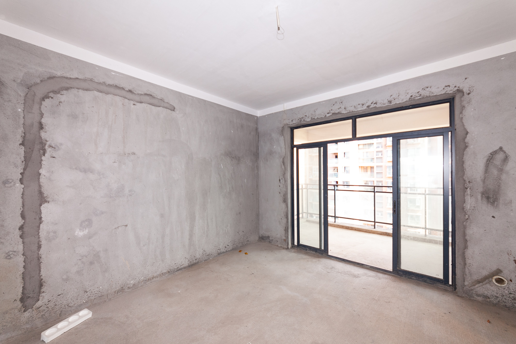 珠江东方明珠(新地东方明珠)一二期 3室2厅2卫 107.00万 珠江东方明珠(新地东方明珠)一二期 3室2厅2卫 107.00万客厅